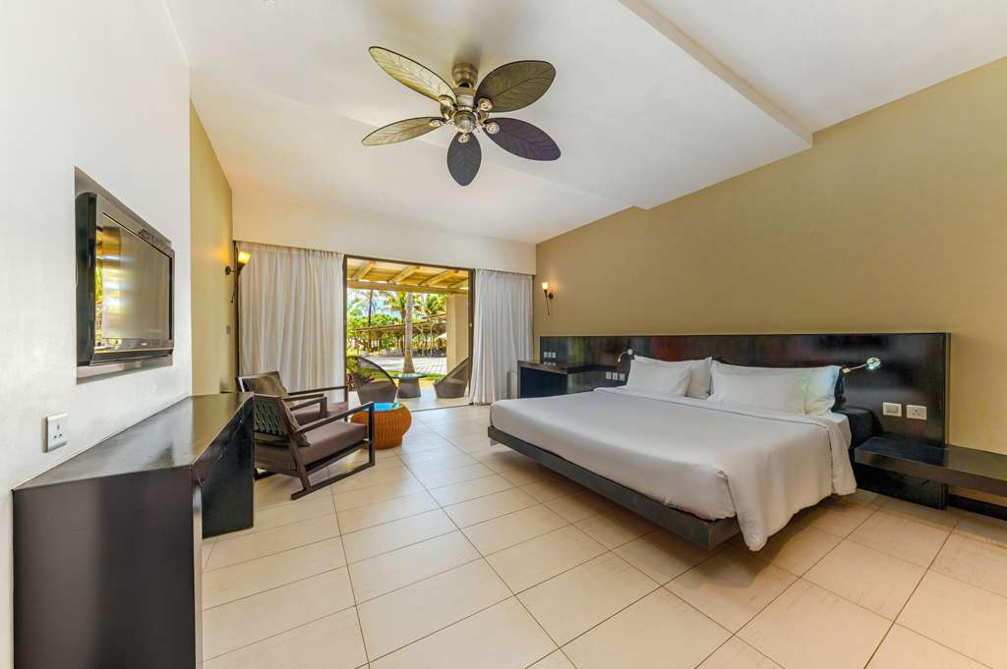 CRYSTALS BEACH RESORT BELLE MARE