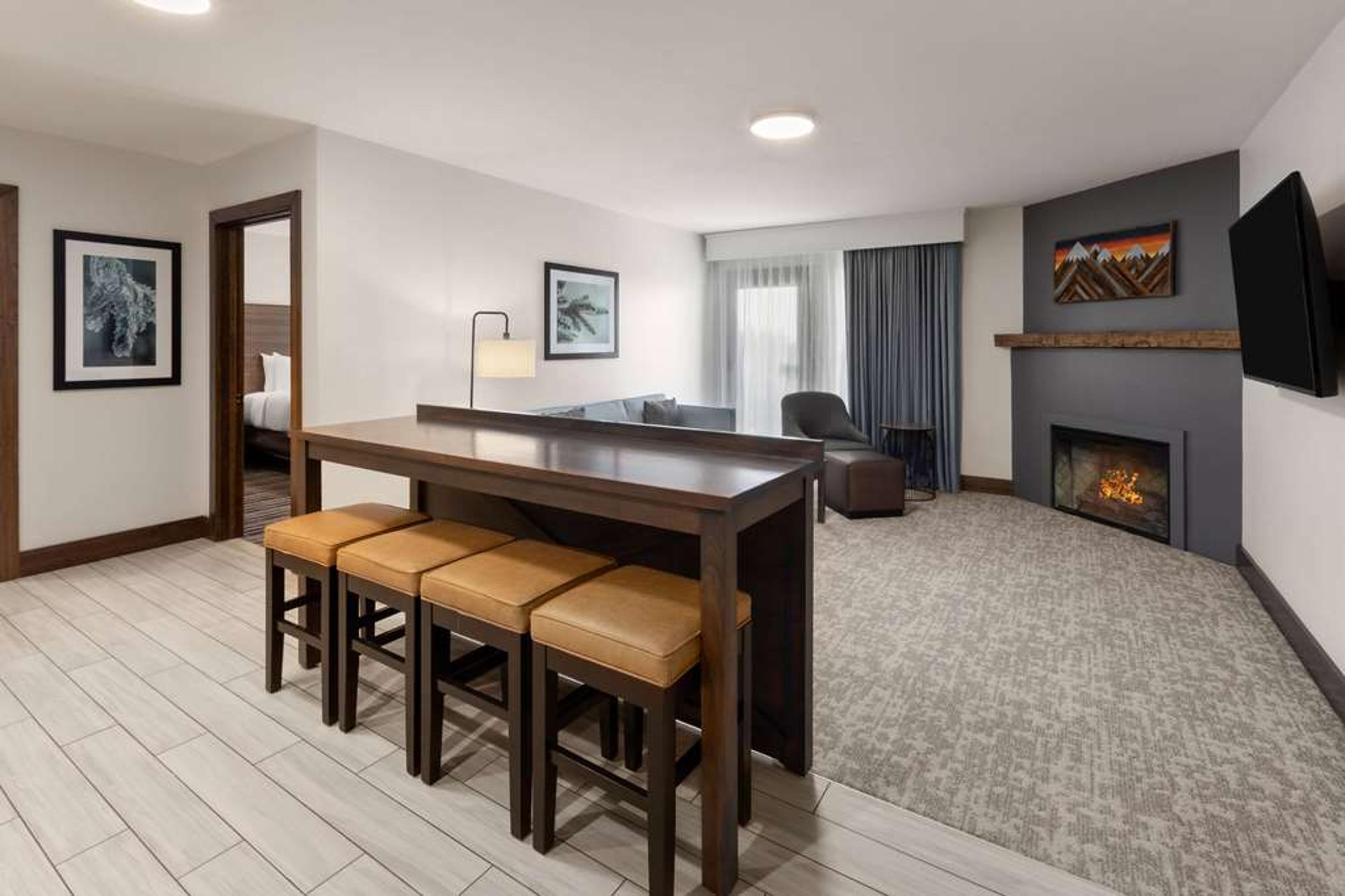 CORDUROY INN AND LODGE TRADEMARK CO