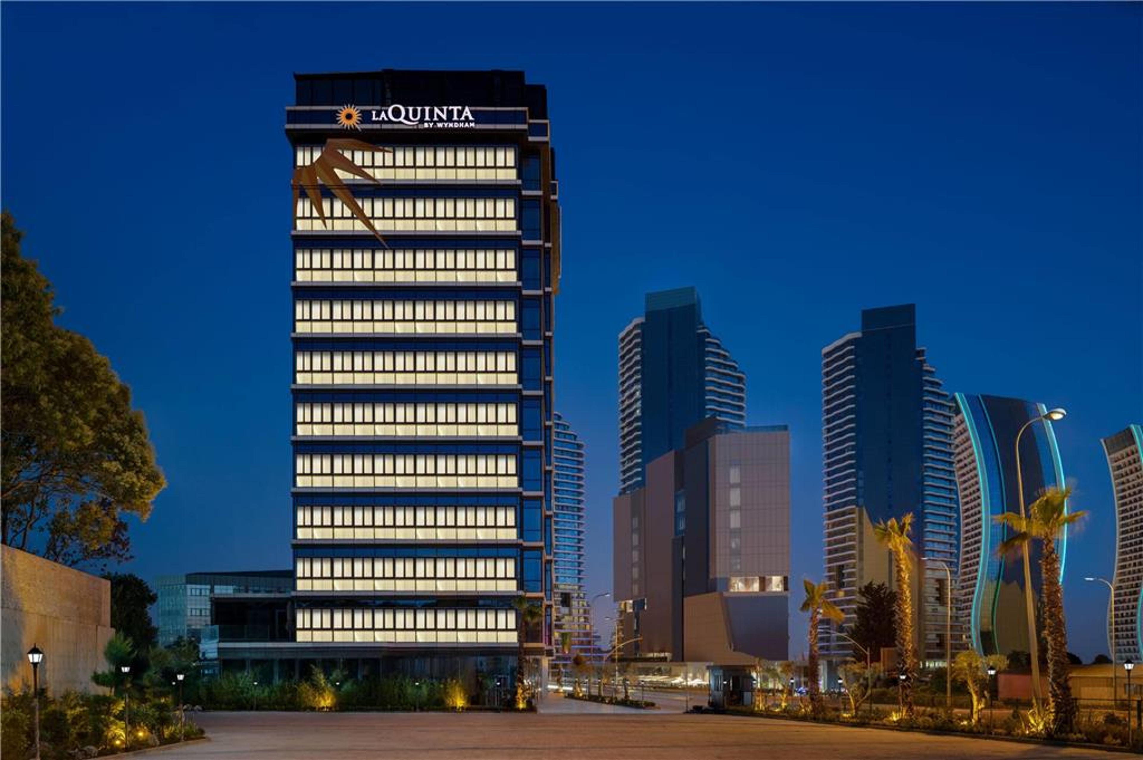 LA QUINTA BY WYNDHAM ISTANBUL KARTA