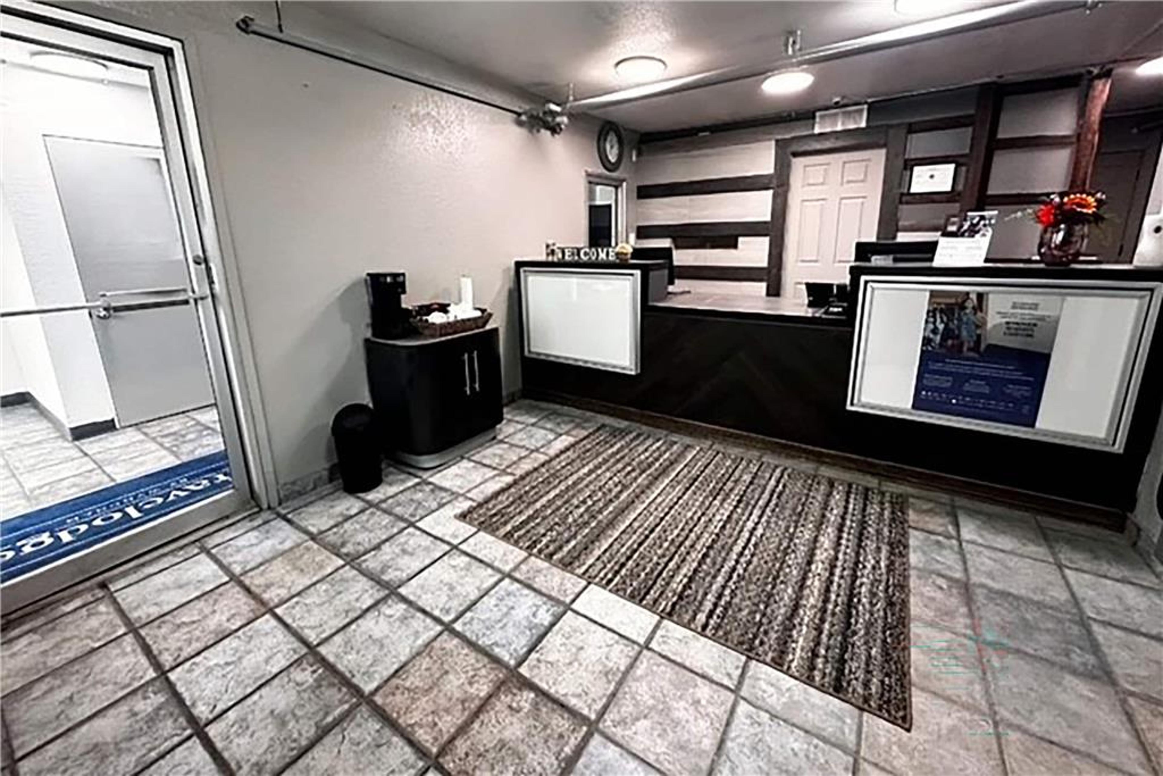 STUDIO CITY SUITES, A TRAVELODGE BY