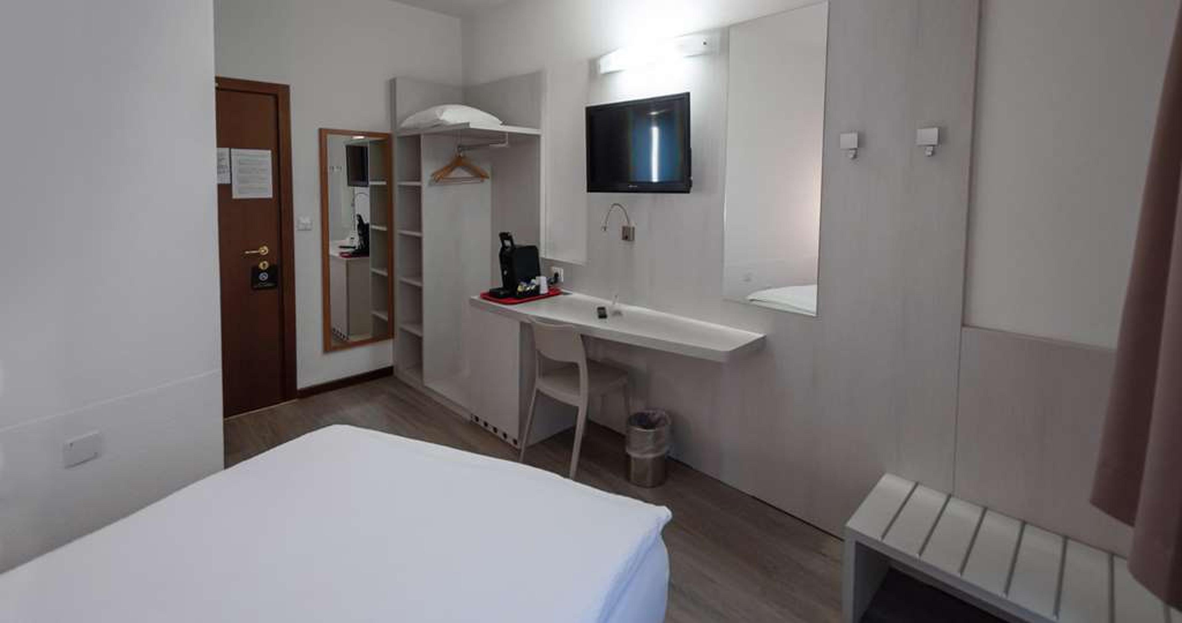 ACQUARELLO SWISS QUALITY HOTEL