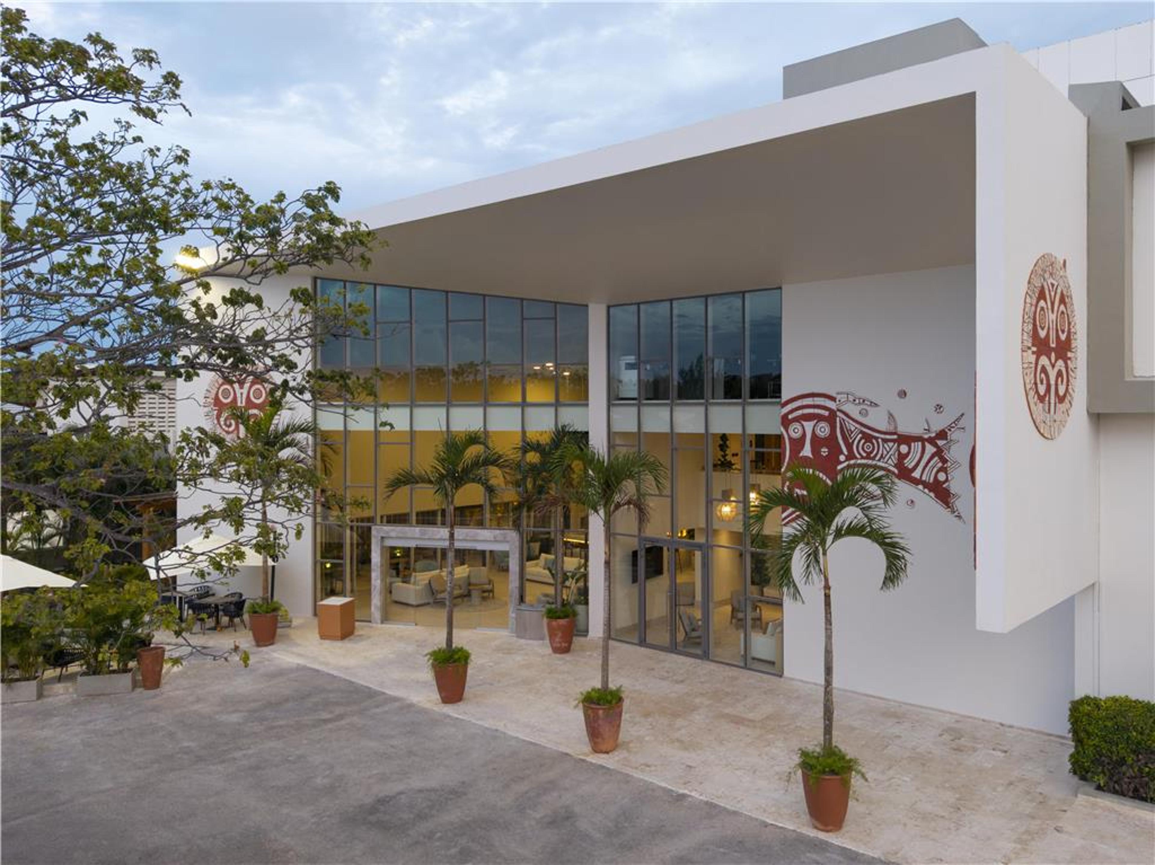 ROYAL BEACH HOTEL PUNTA CANA IN JDV