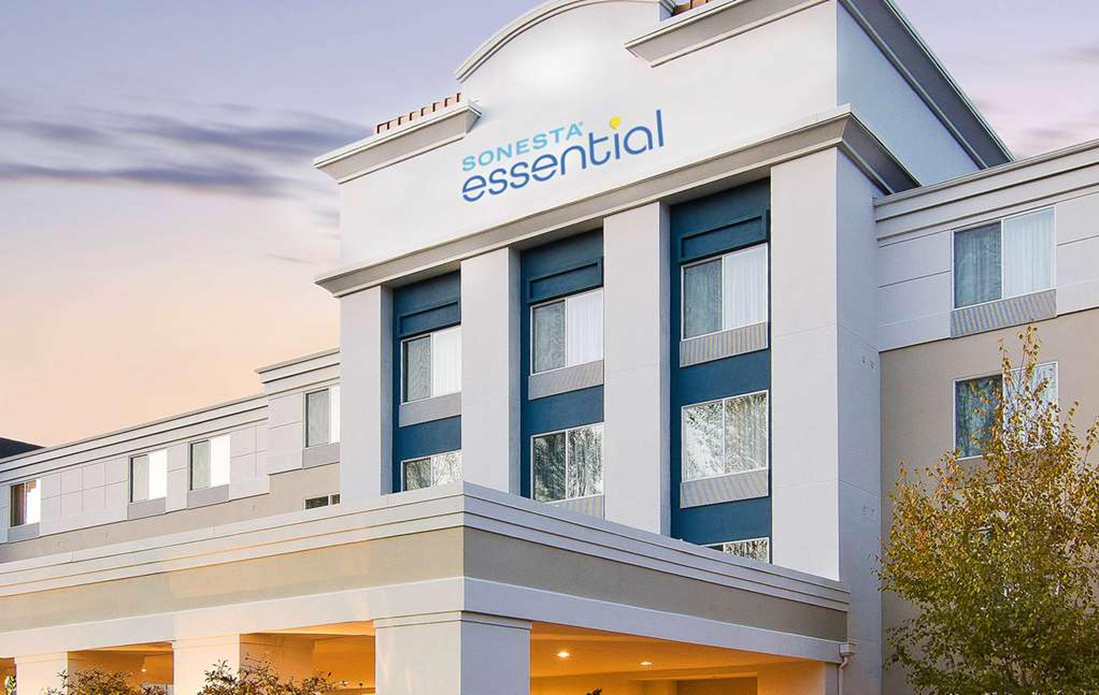 SONESTA ESSENTIAL AMES