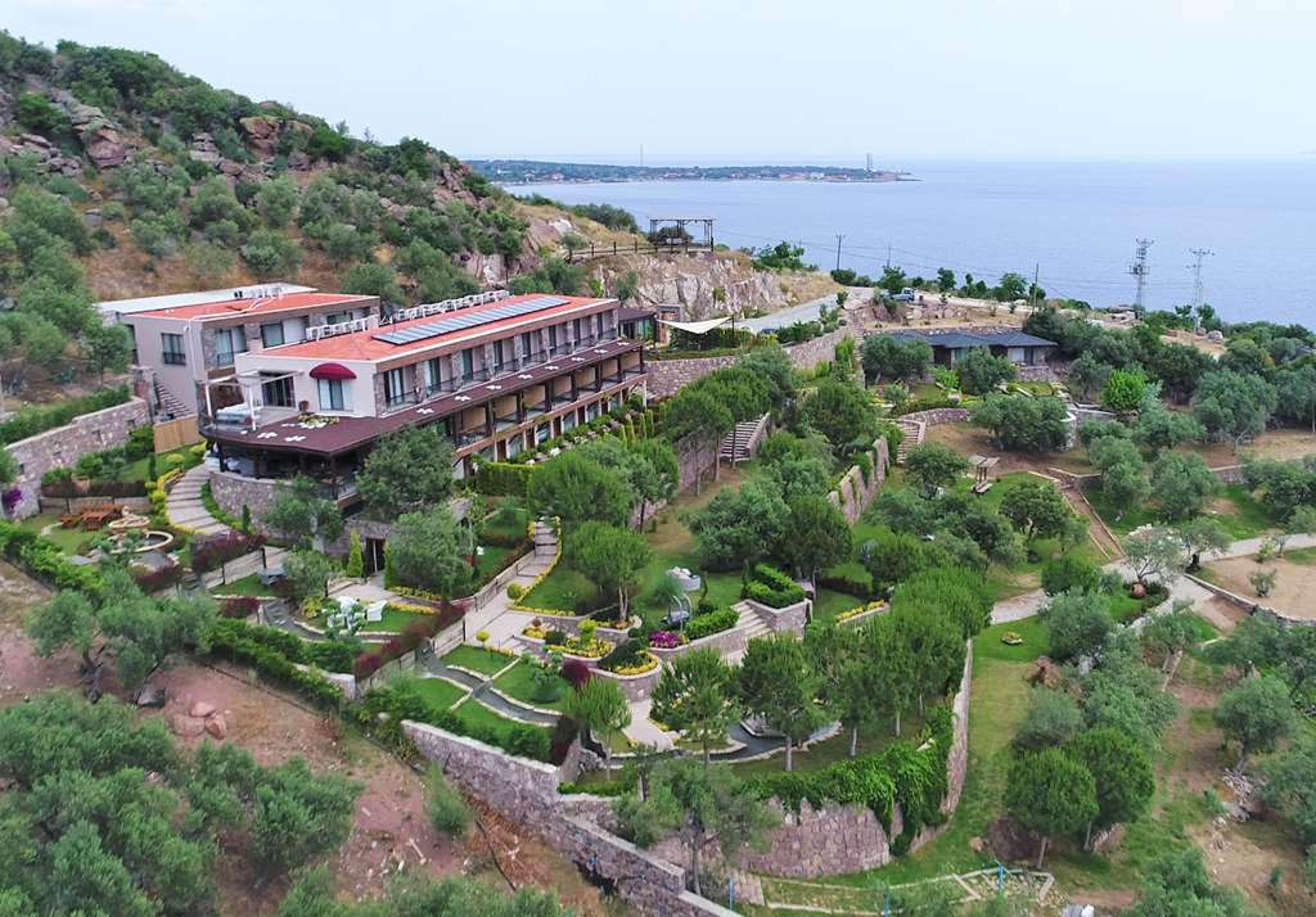 ASSOS LONGEVITY HOTEL