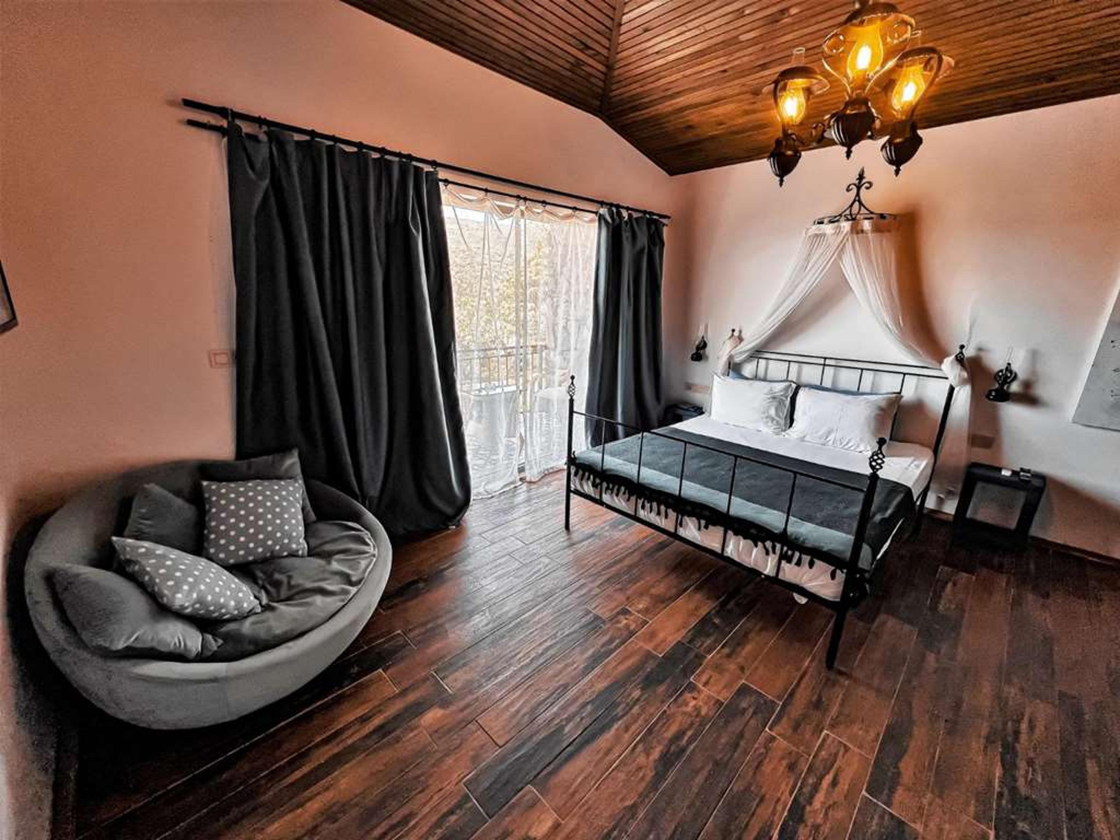 ASSOS LONGEVITY HOTEL