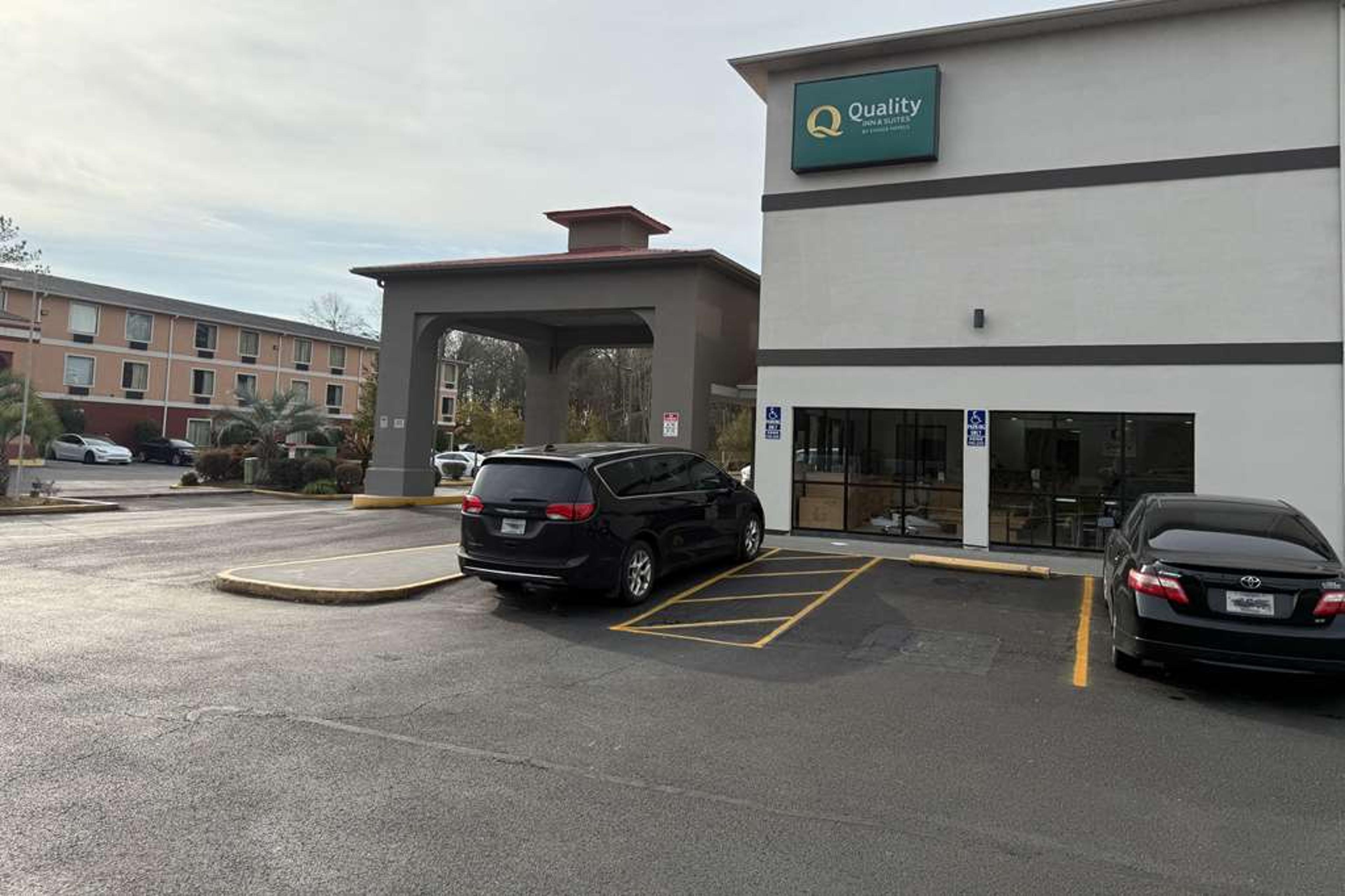 QUALITY INN AND SUITES