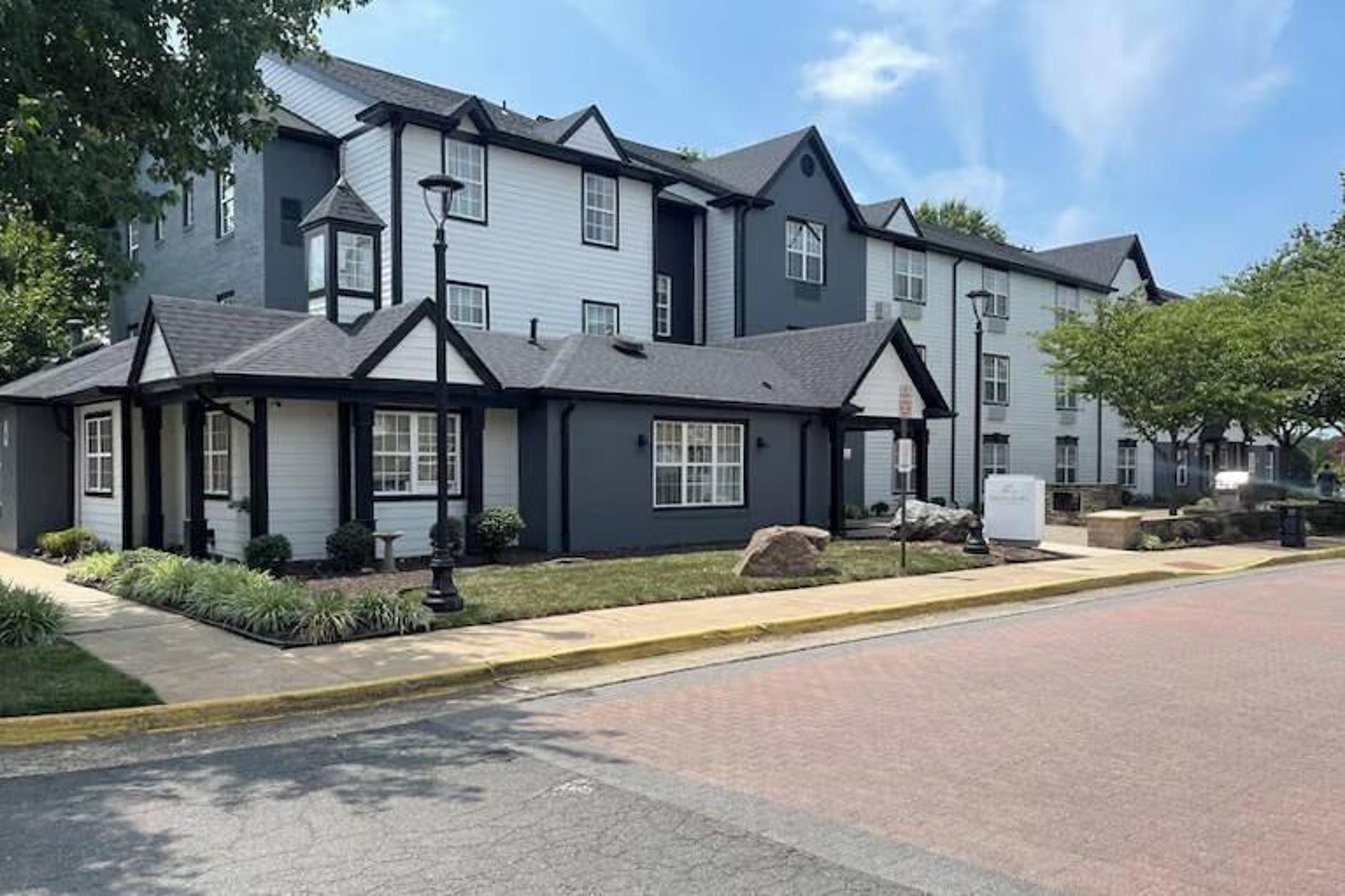 MAINSTAY SUITES STERLING NEAR DULLE