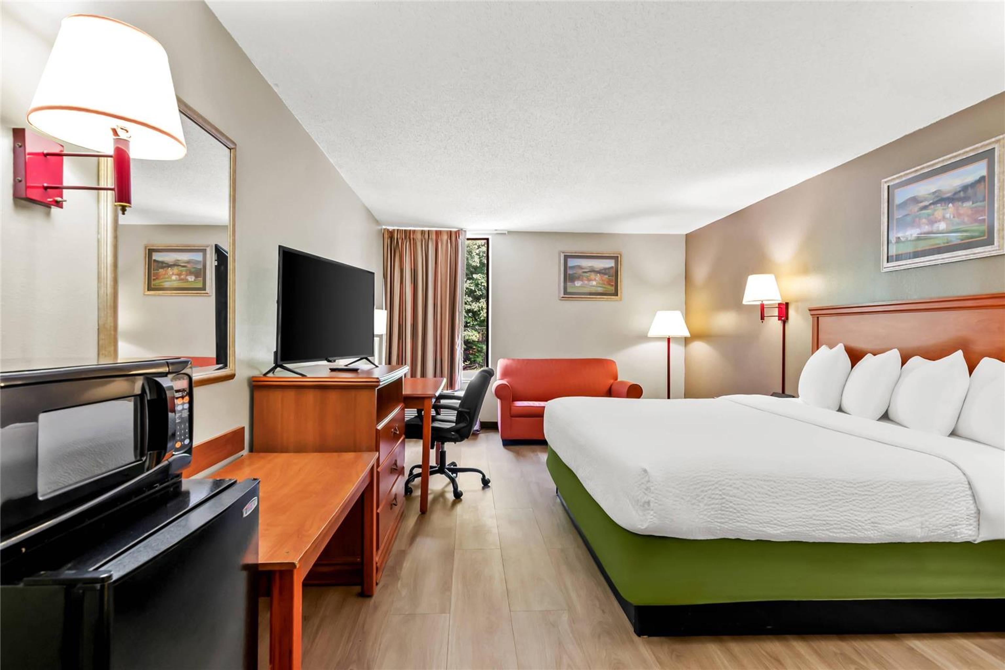 ECONO LODGE MT HOPE - BECKLEY