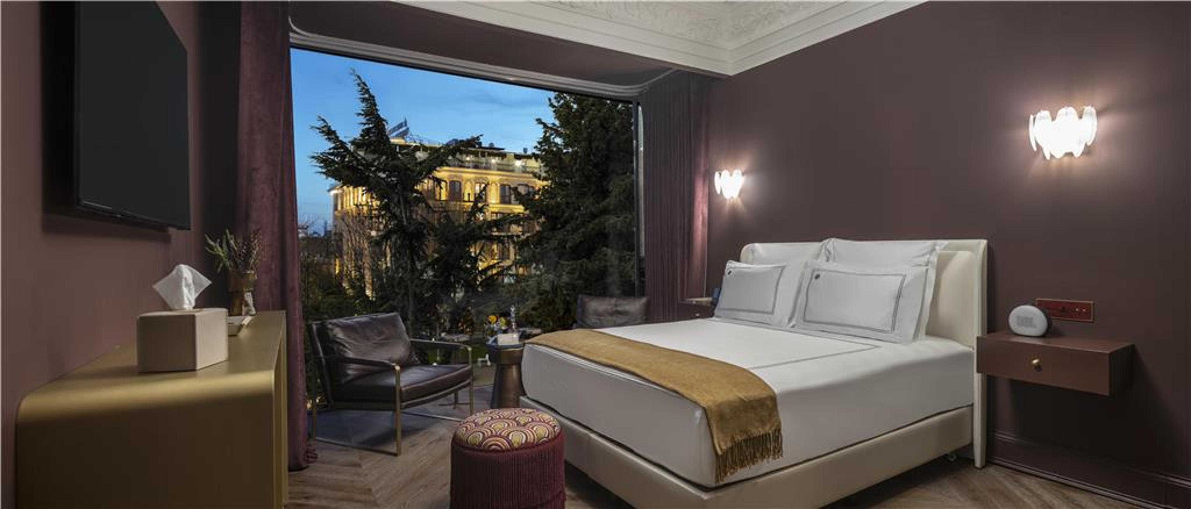 HOTEL KOMANA BINBIRDIREK