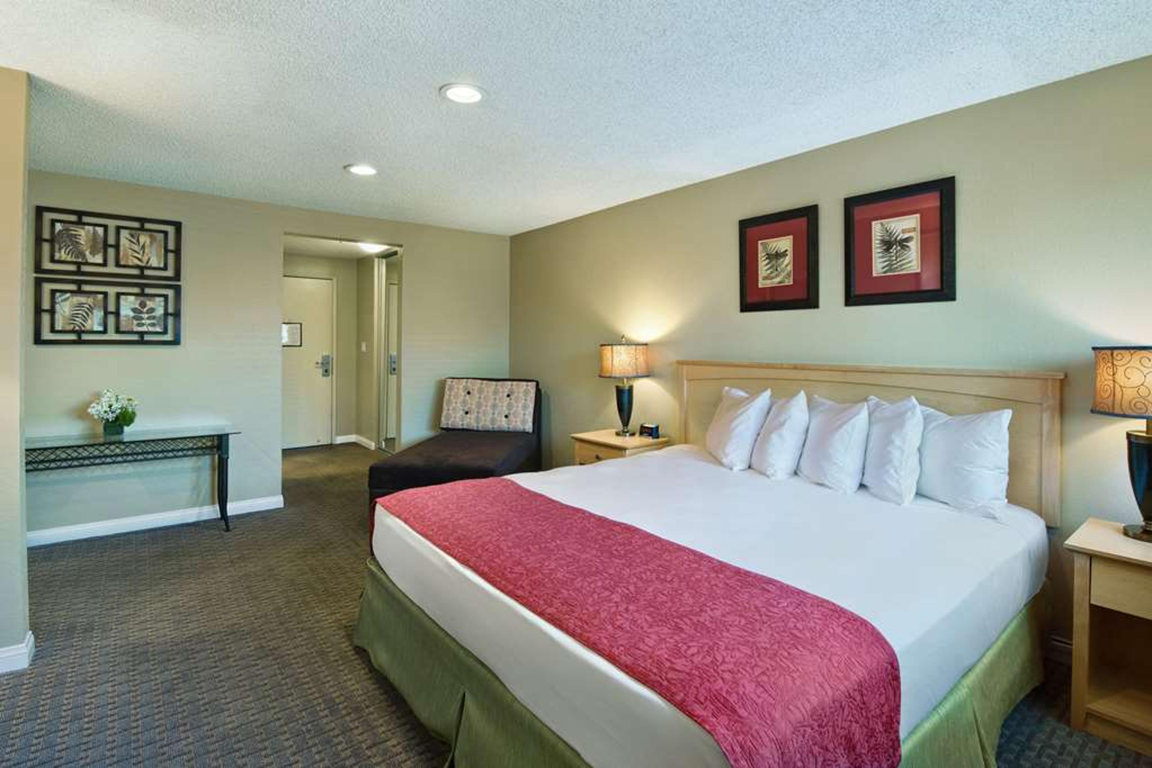 OXNARD INN LANCASTER