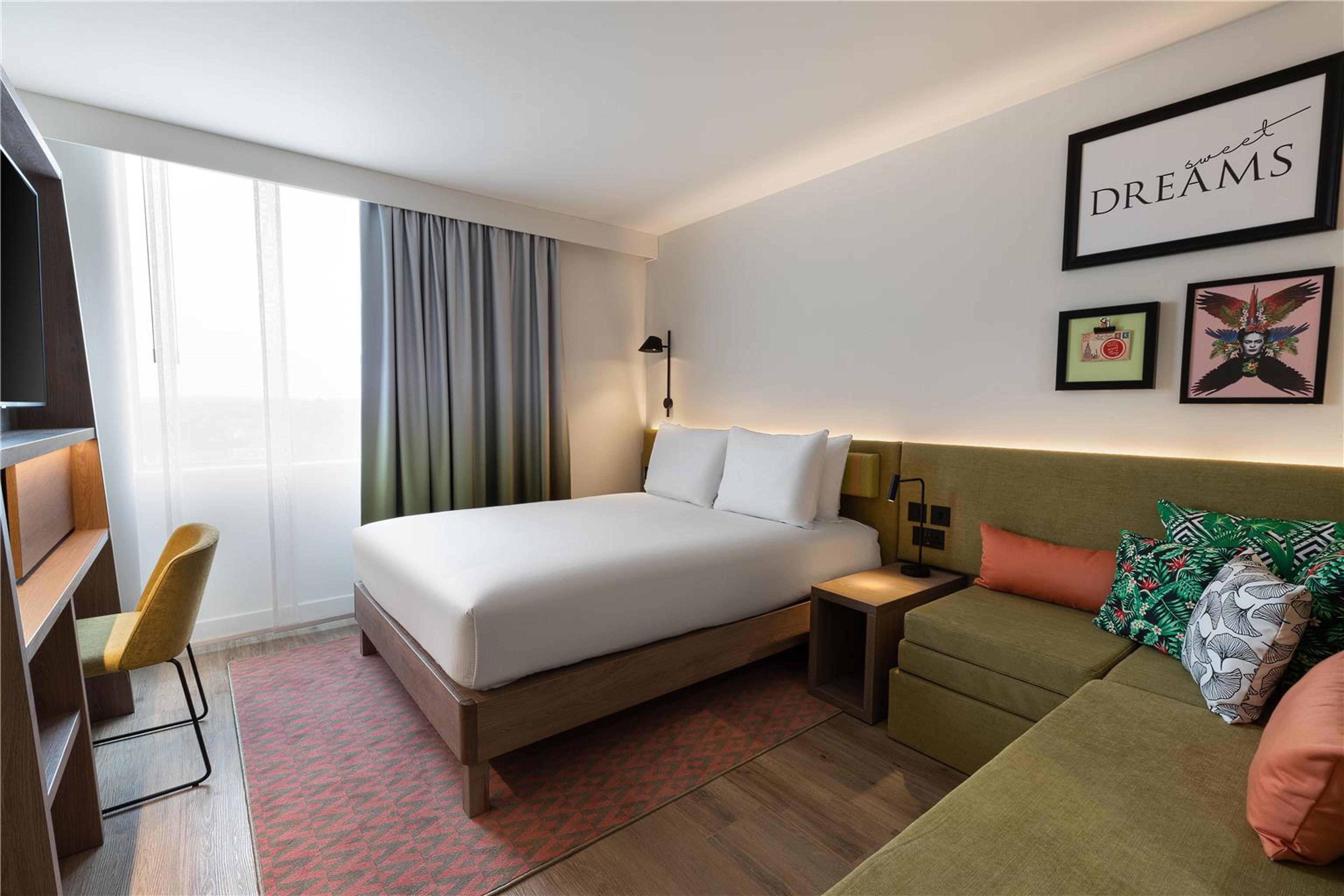 HAMPTON BY HILTON ALICANTE AIRPORT