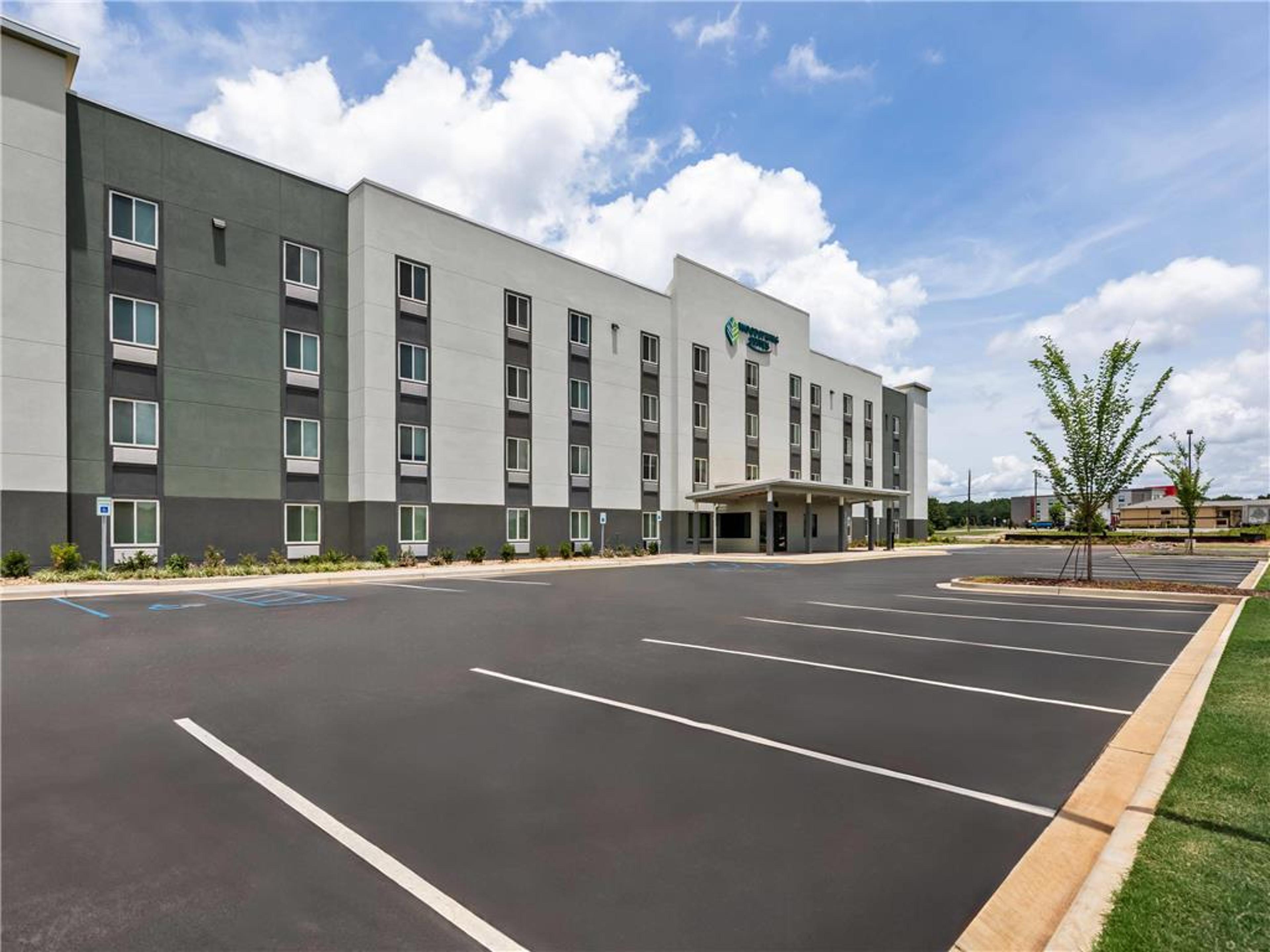 WOODSPRING SUITES PRATTVILLE - MONT