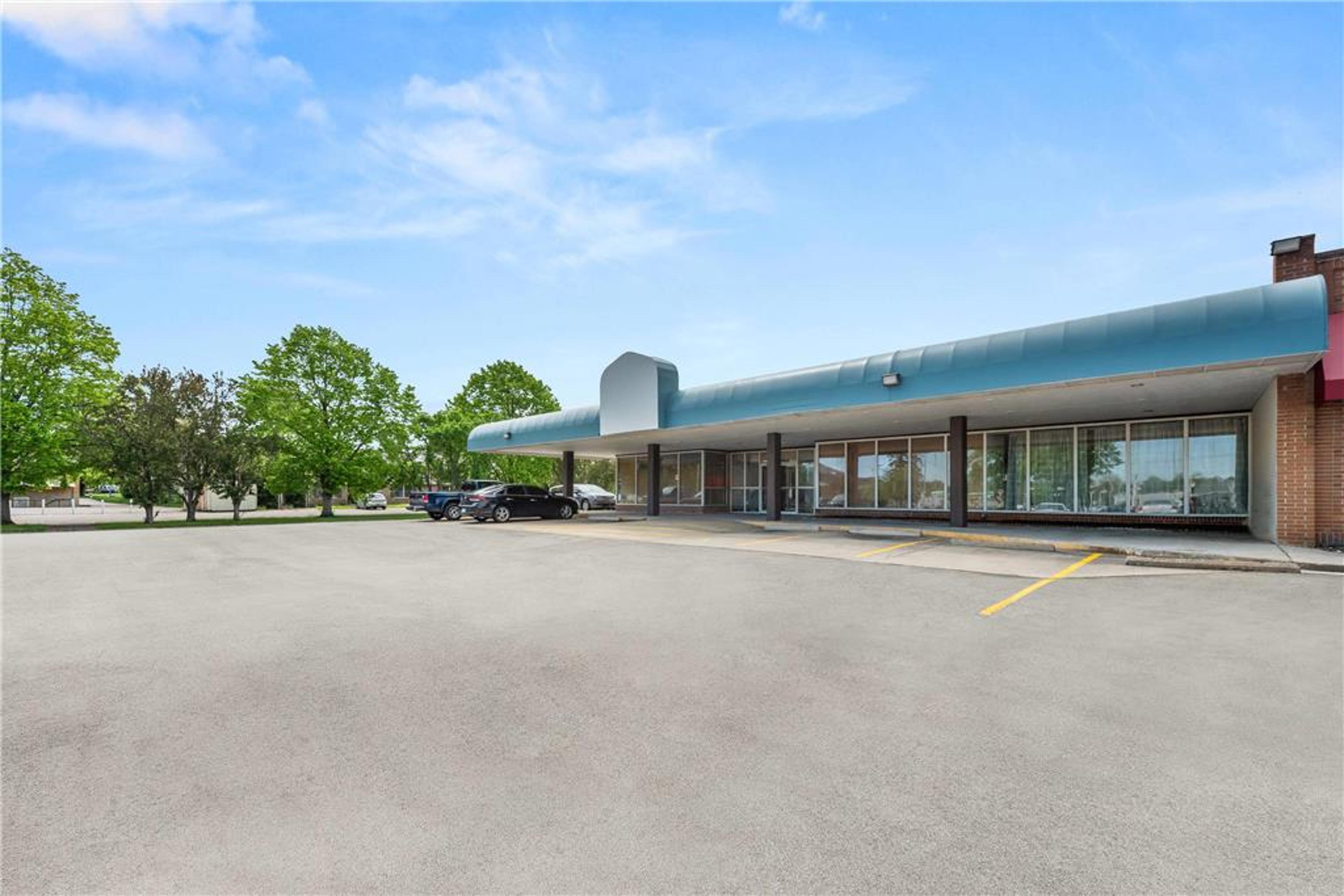 SUBURBAN STUDIOS FAIRBORN - DAYTON