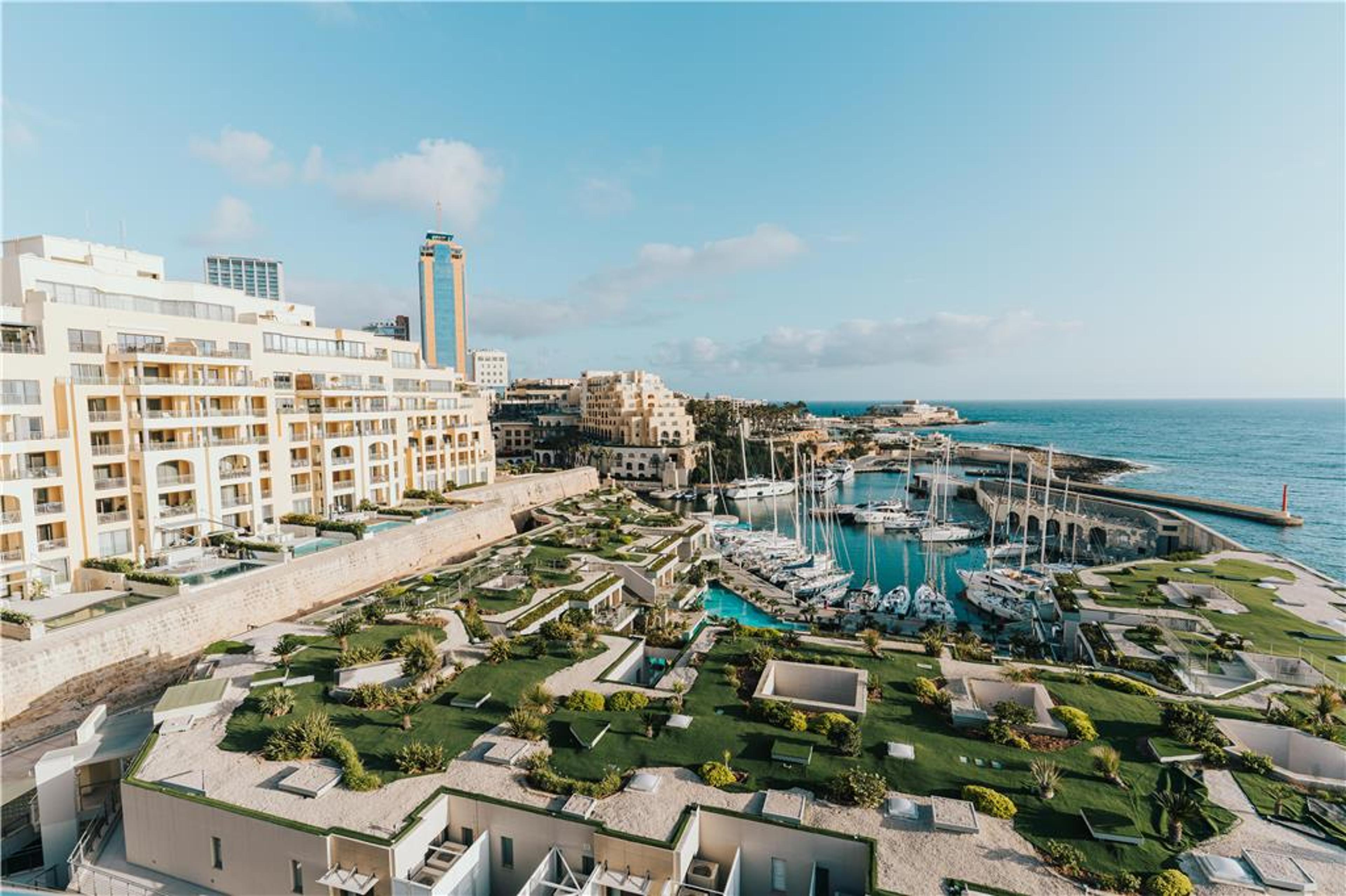 CAVALIERI HOTEL MALTA, RI