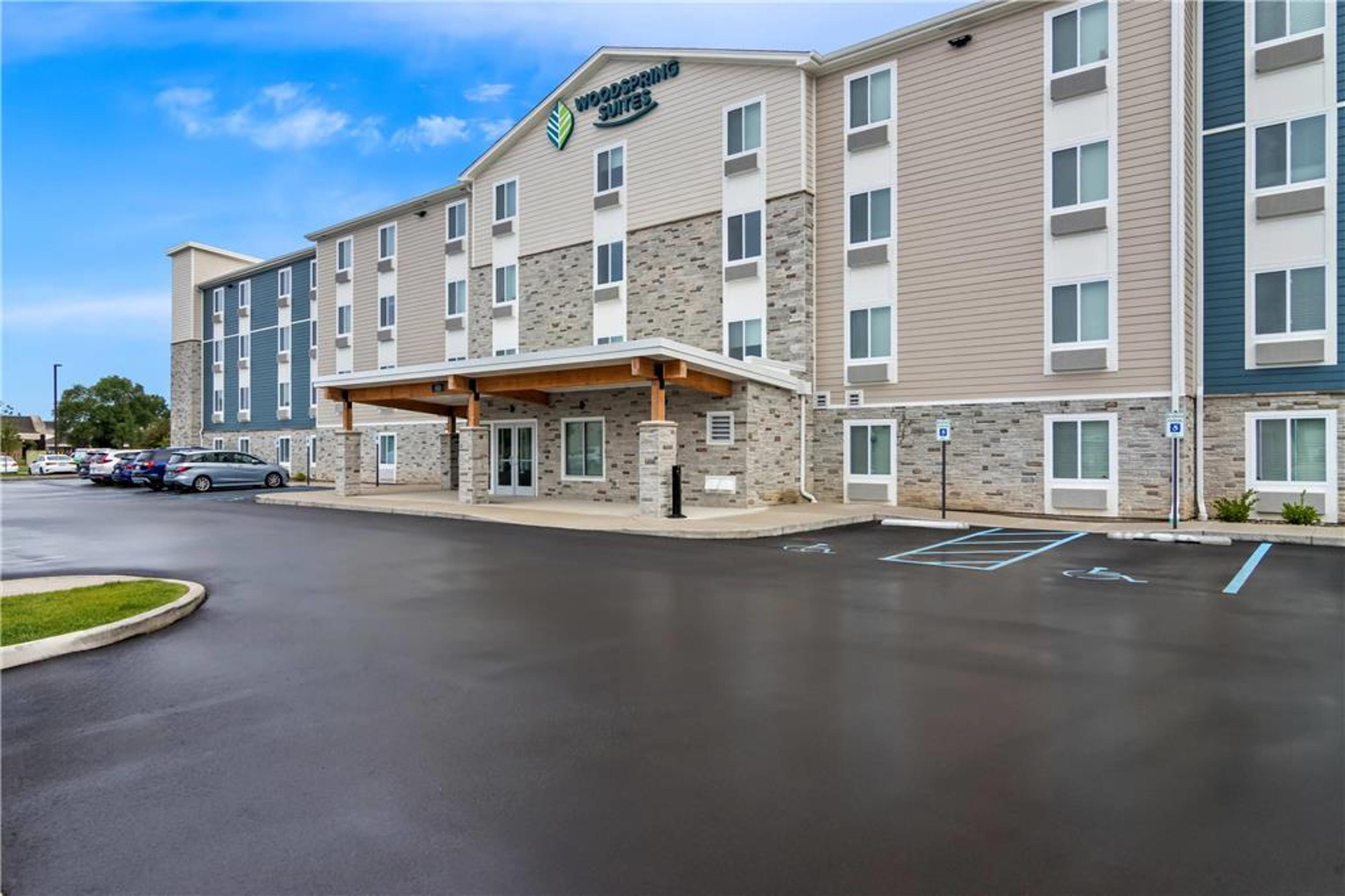 WOODSPRING SUITES ELKHART