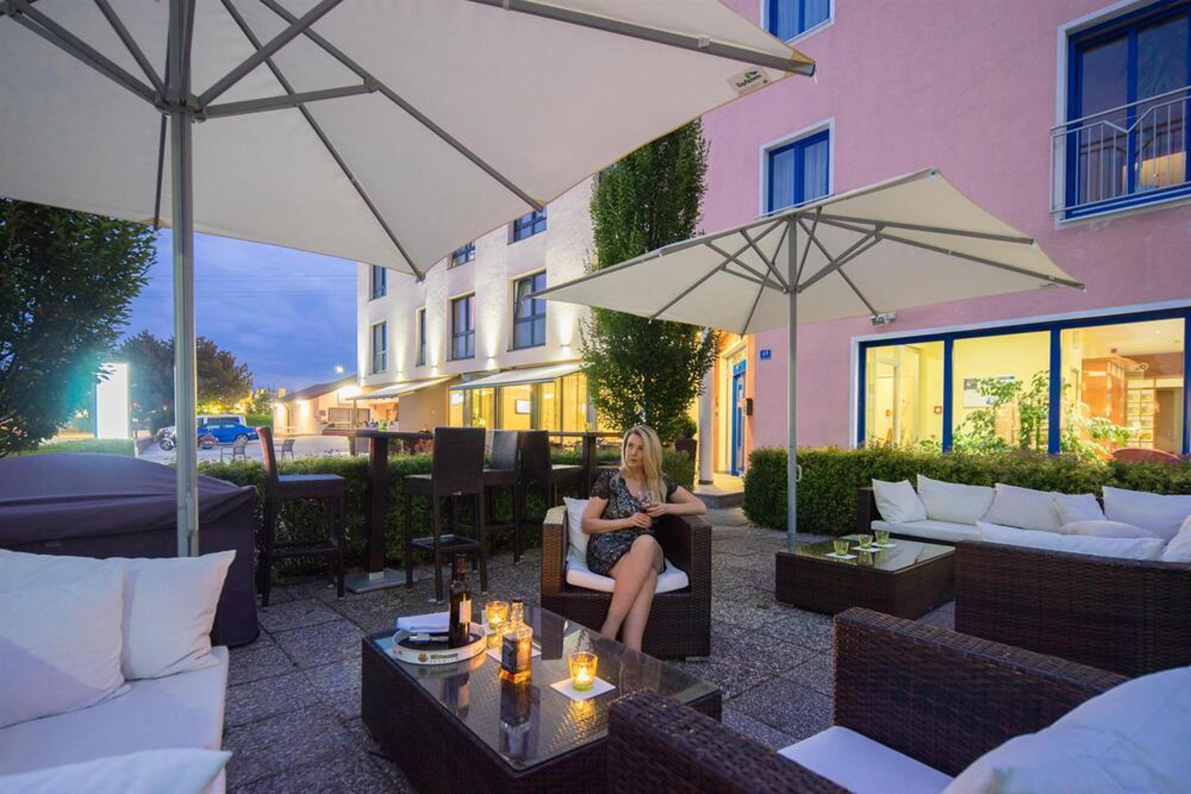 Hotel Photo 3