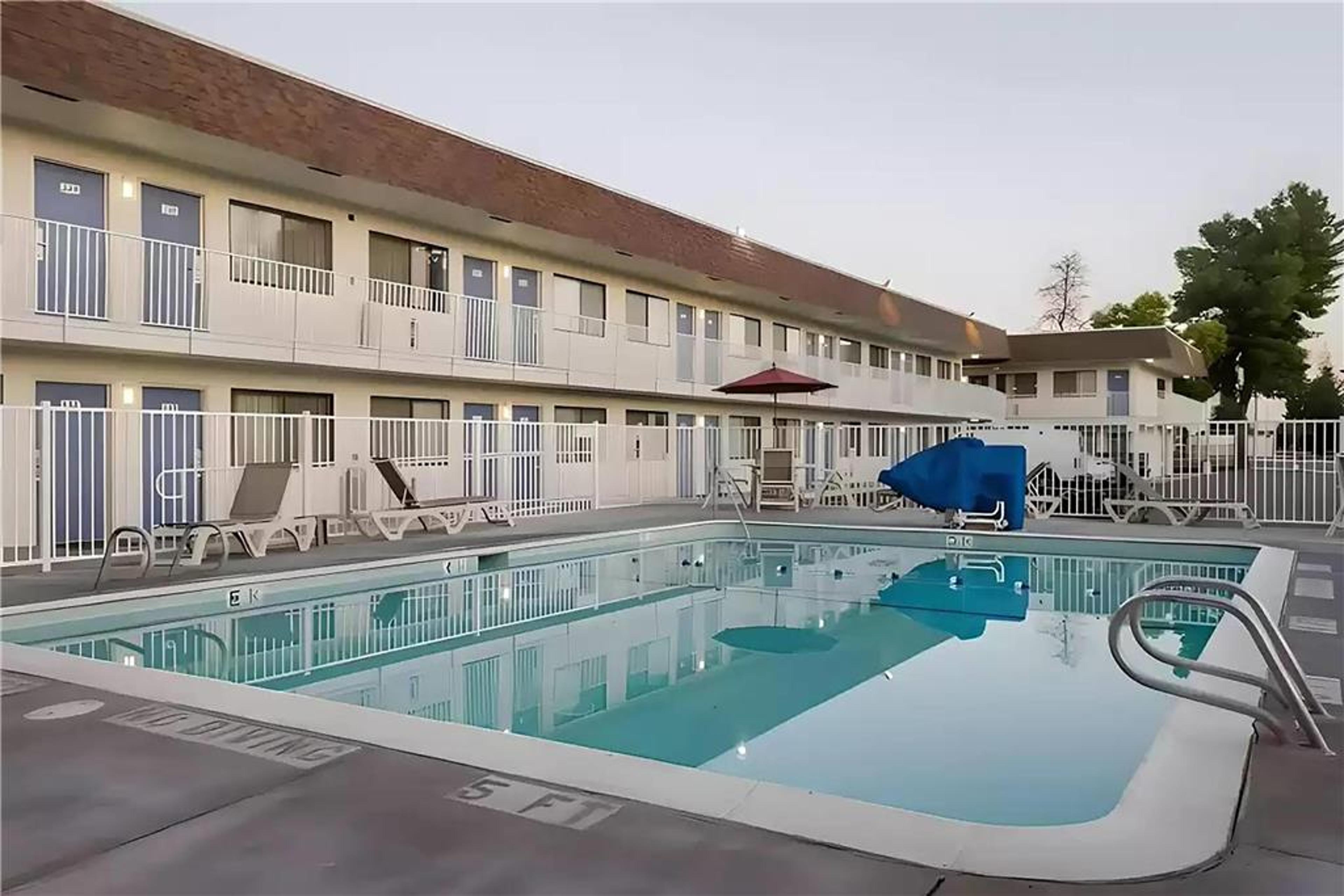 Hotel Photo 3