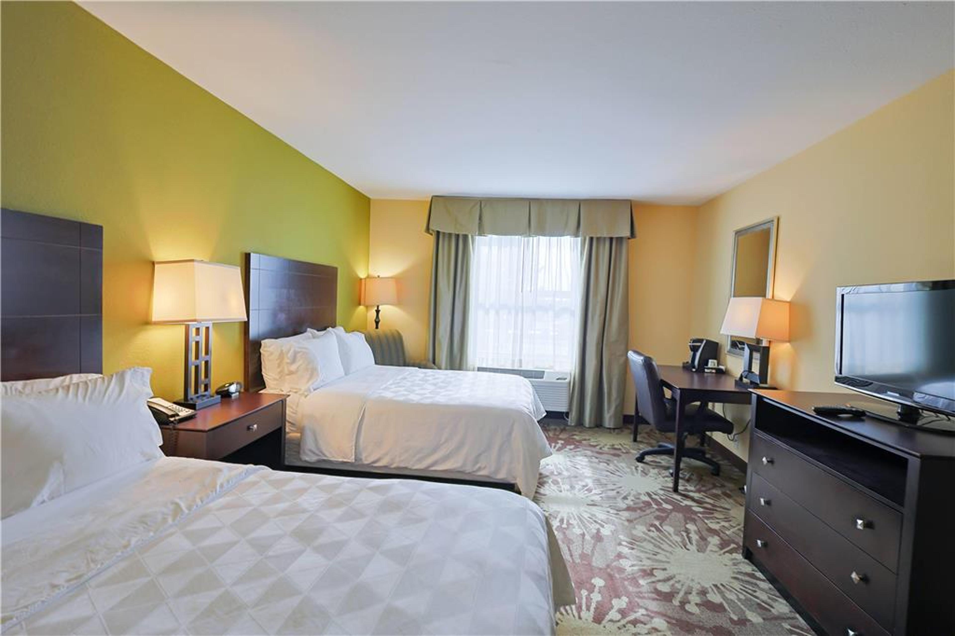 HOTEL GURNEE - UNDER RENOVATION
