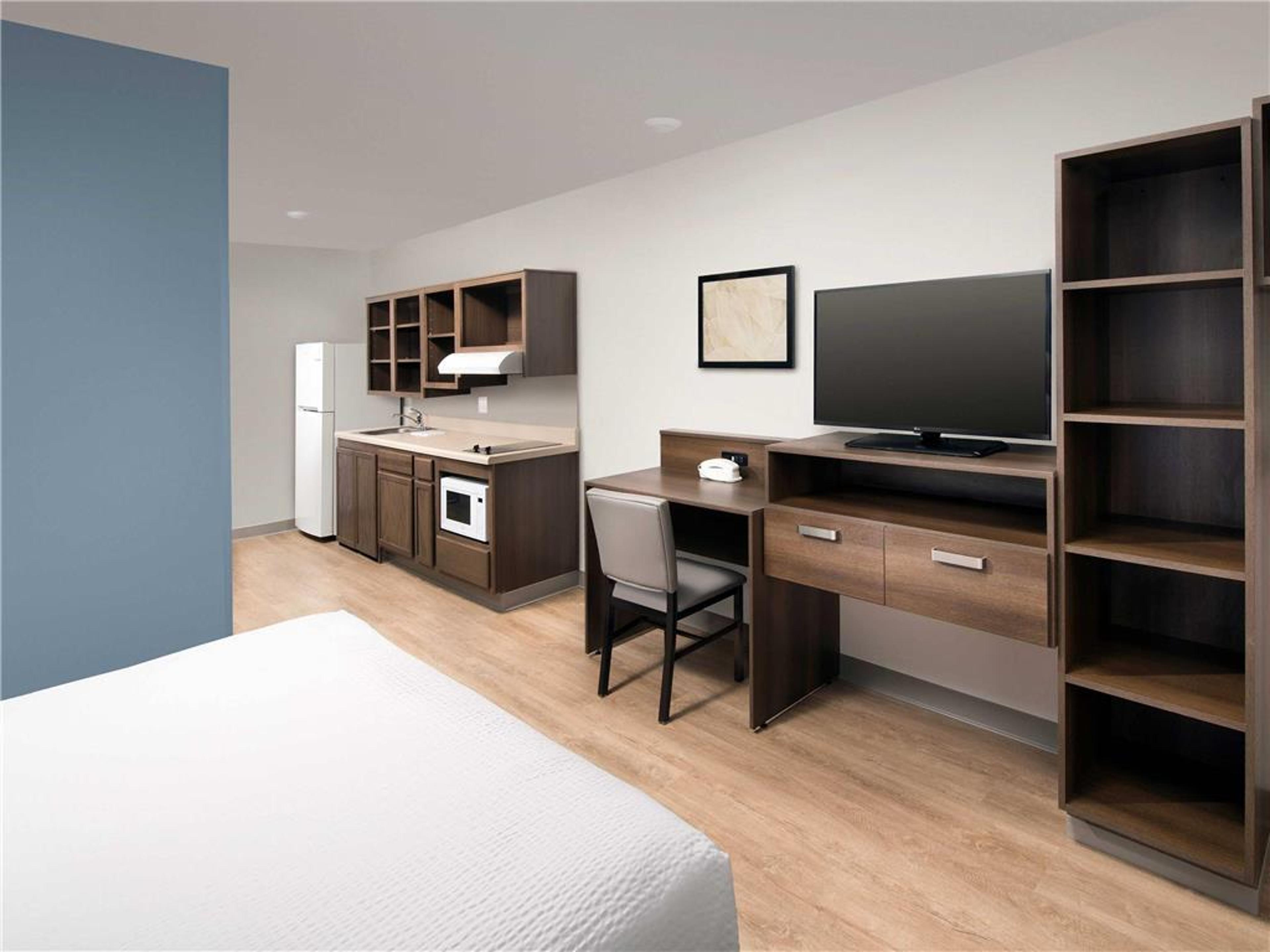 WOODSPRING SUITES SAVANNAH WEST - E