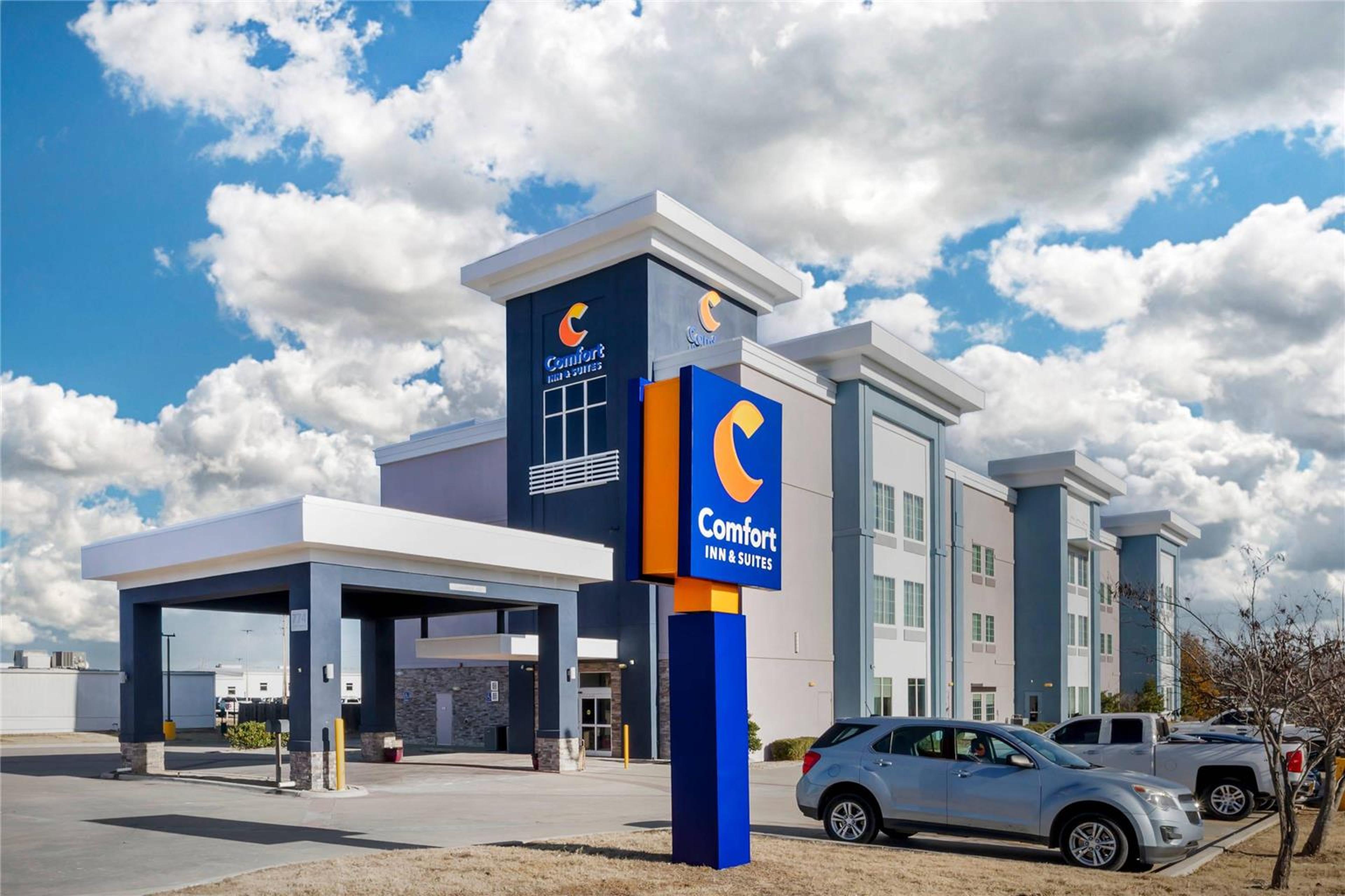 COMFORT INN AND SUITES CLAREMORE