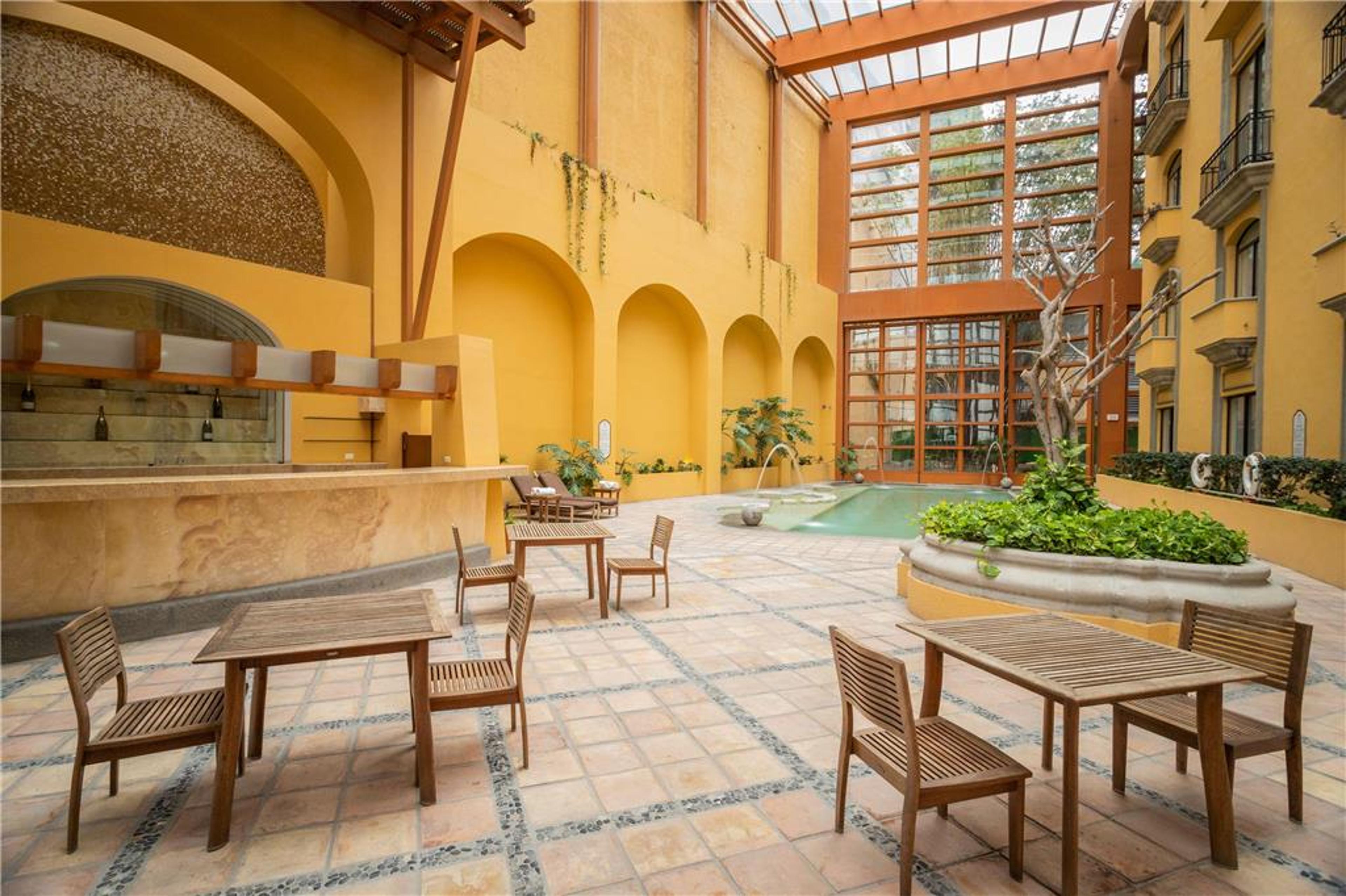 Hotel Photo 3