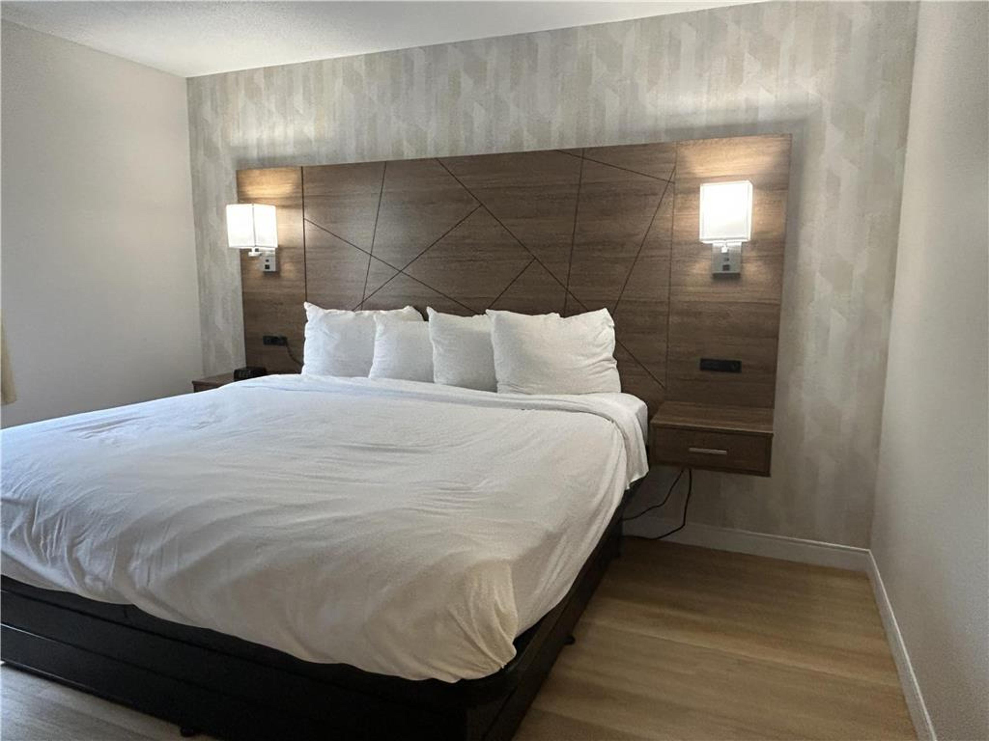 Baldwin Inn & Suites, SureStay Collection by Best Western