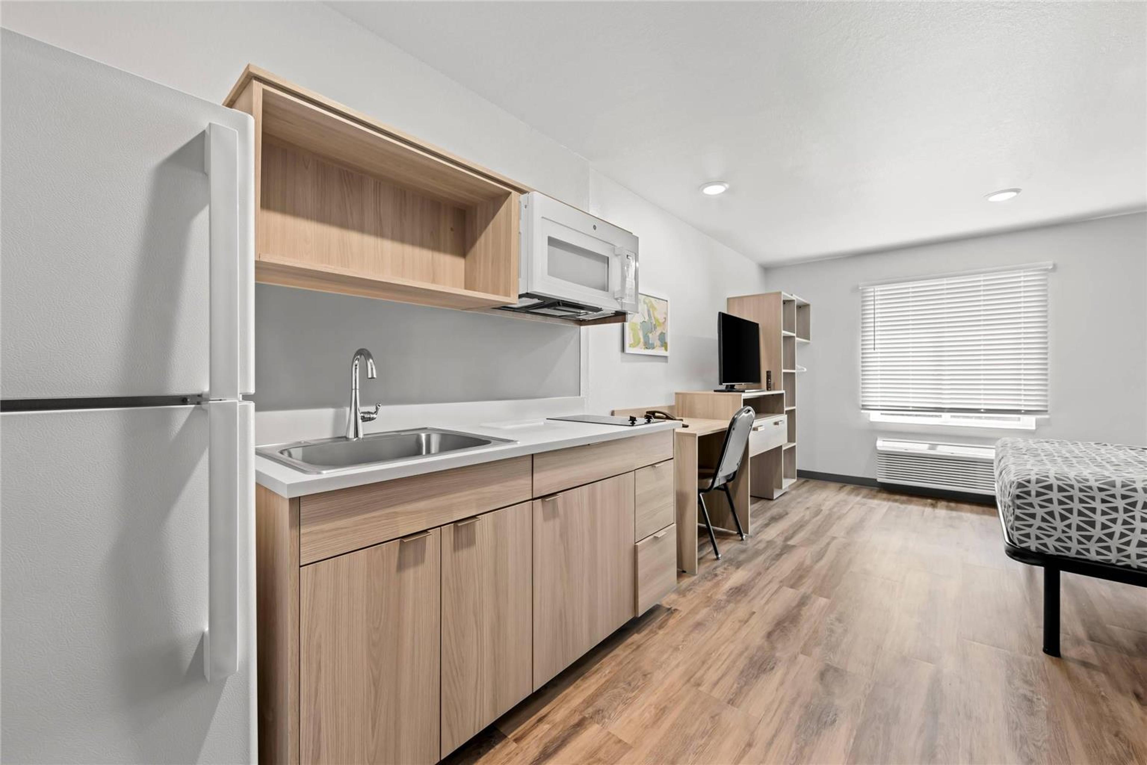 WOODSPRING SUITES OAK RIDGE KNOXVIL