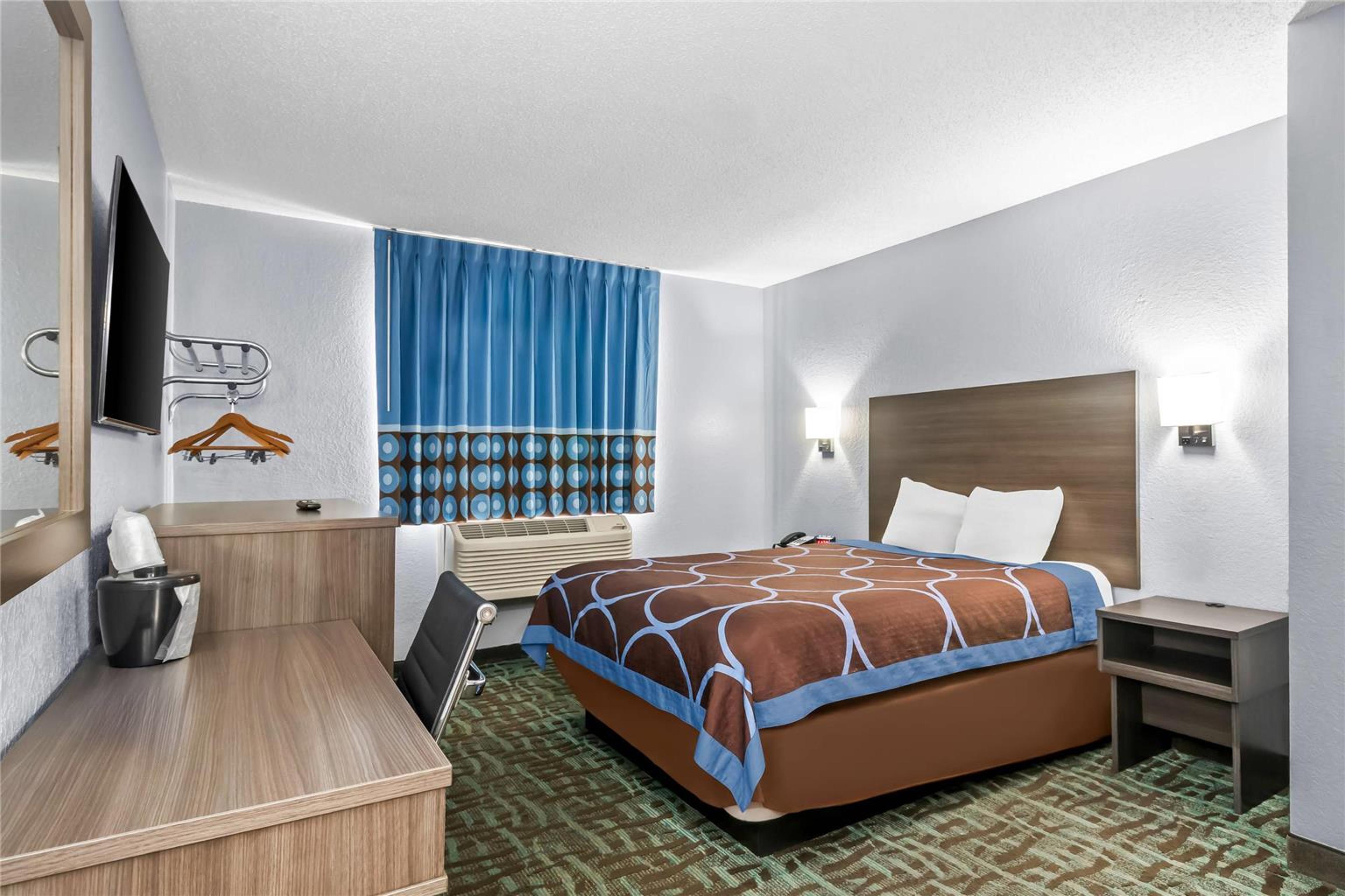 RODEWAY INN DELMONT