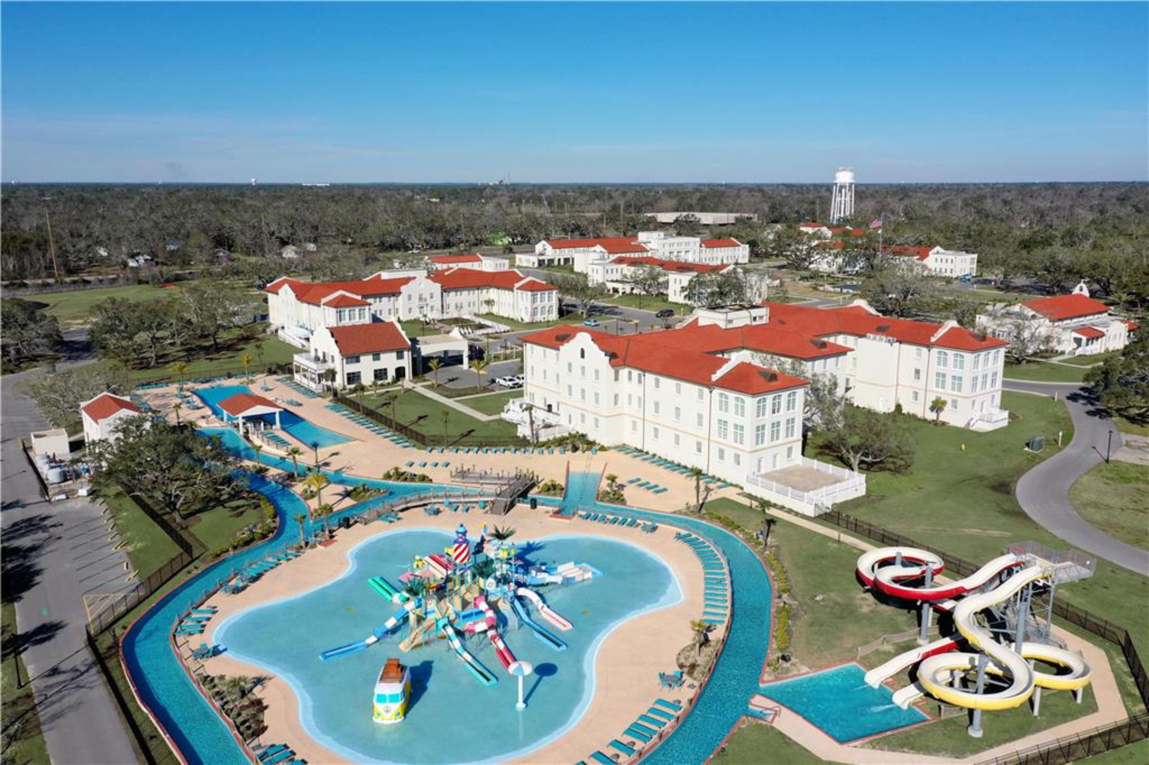 Centennial Plaza Resort