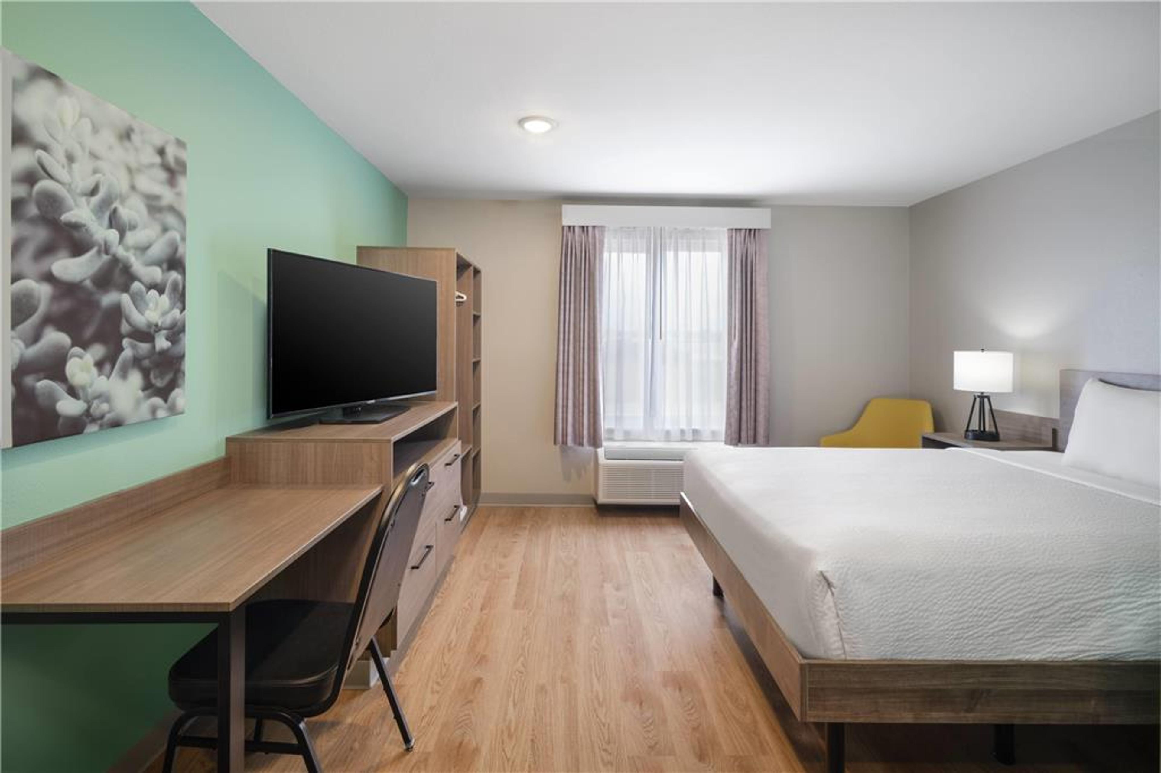 ECHO SUITES EXTENDED STAY BY WYNDHA