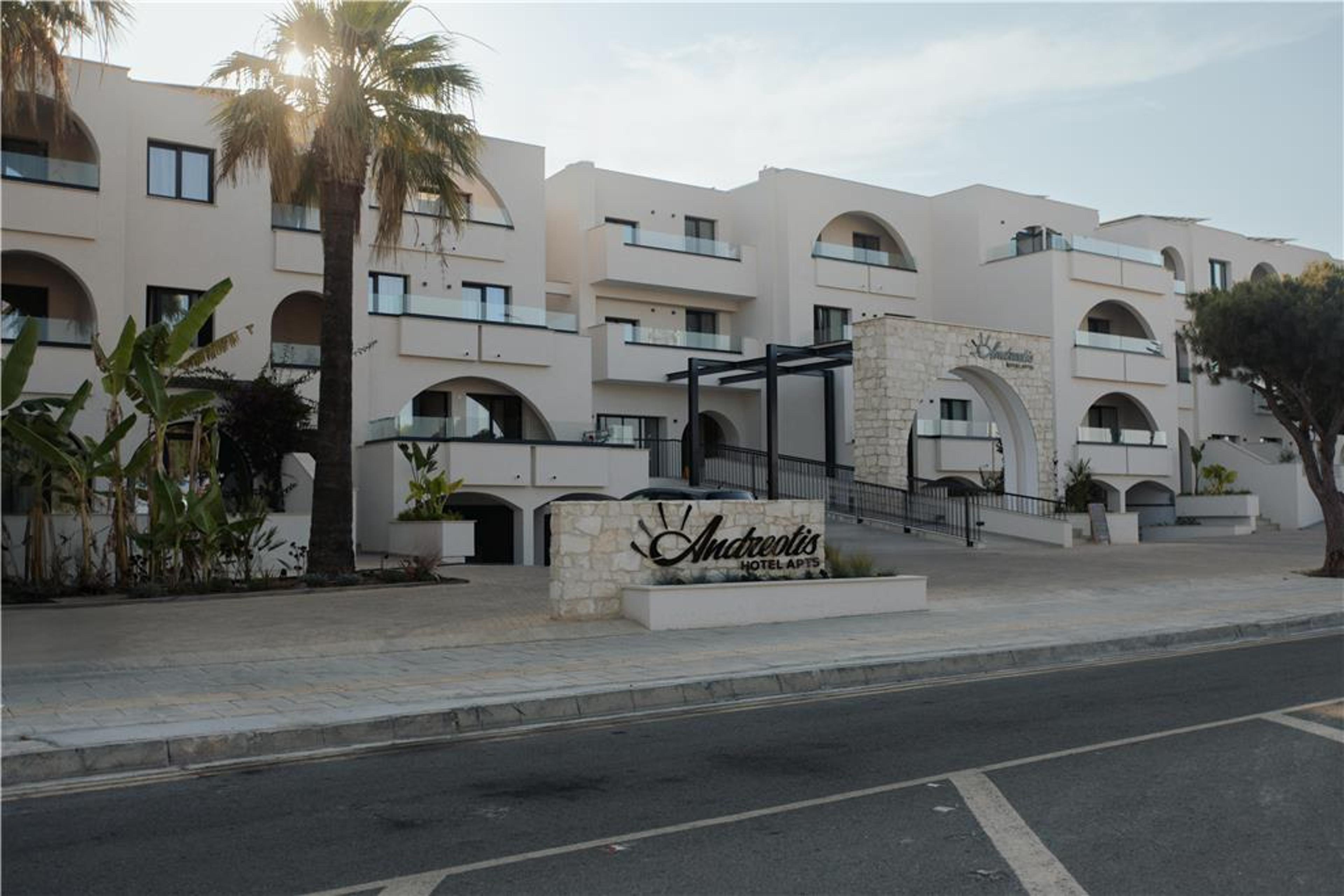 ANDREOTIS HOTEL APTS