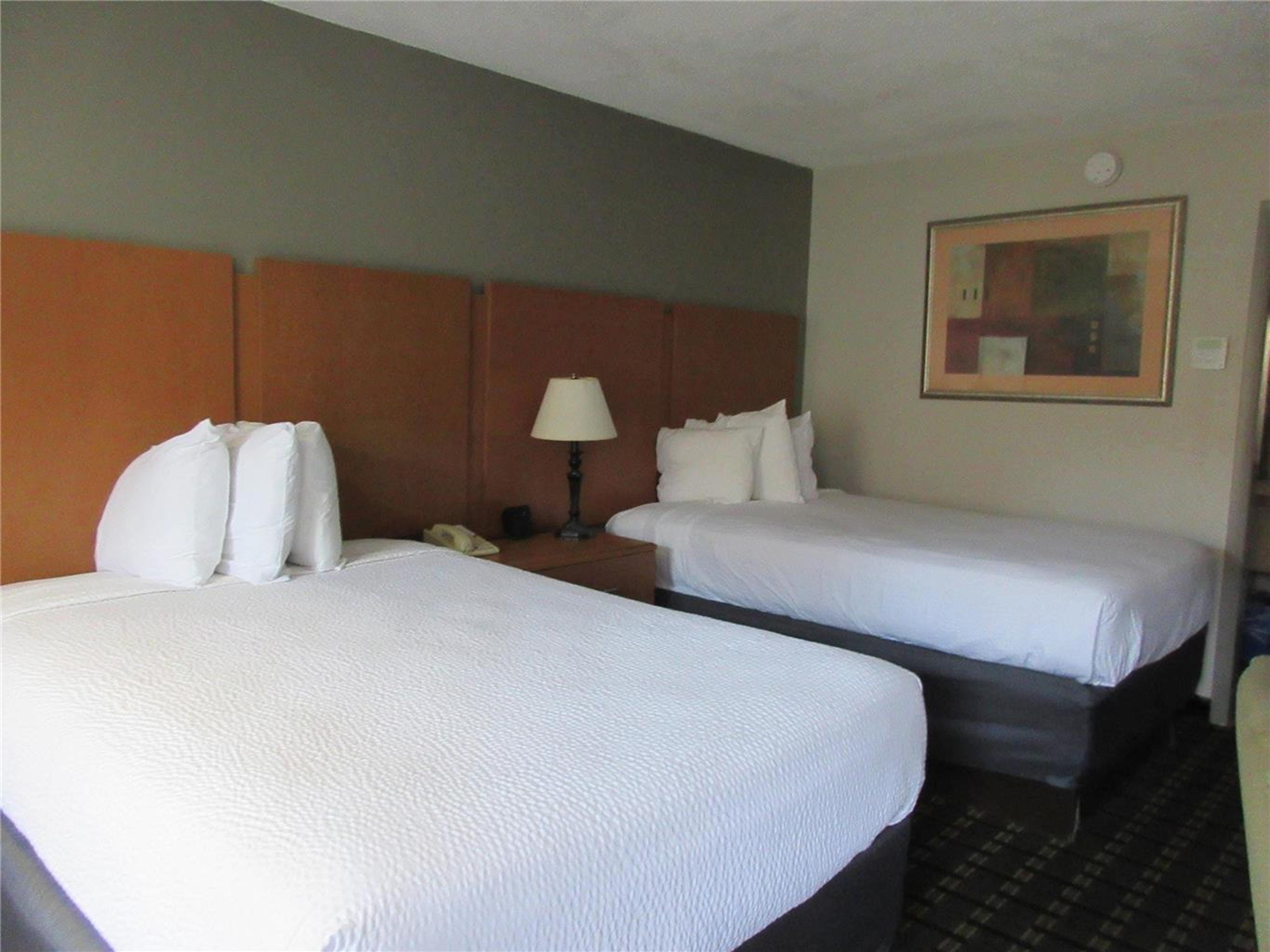 CLARION INN SOUTHERN PINES - PINEHU