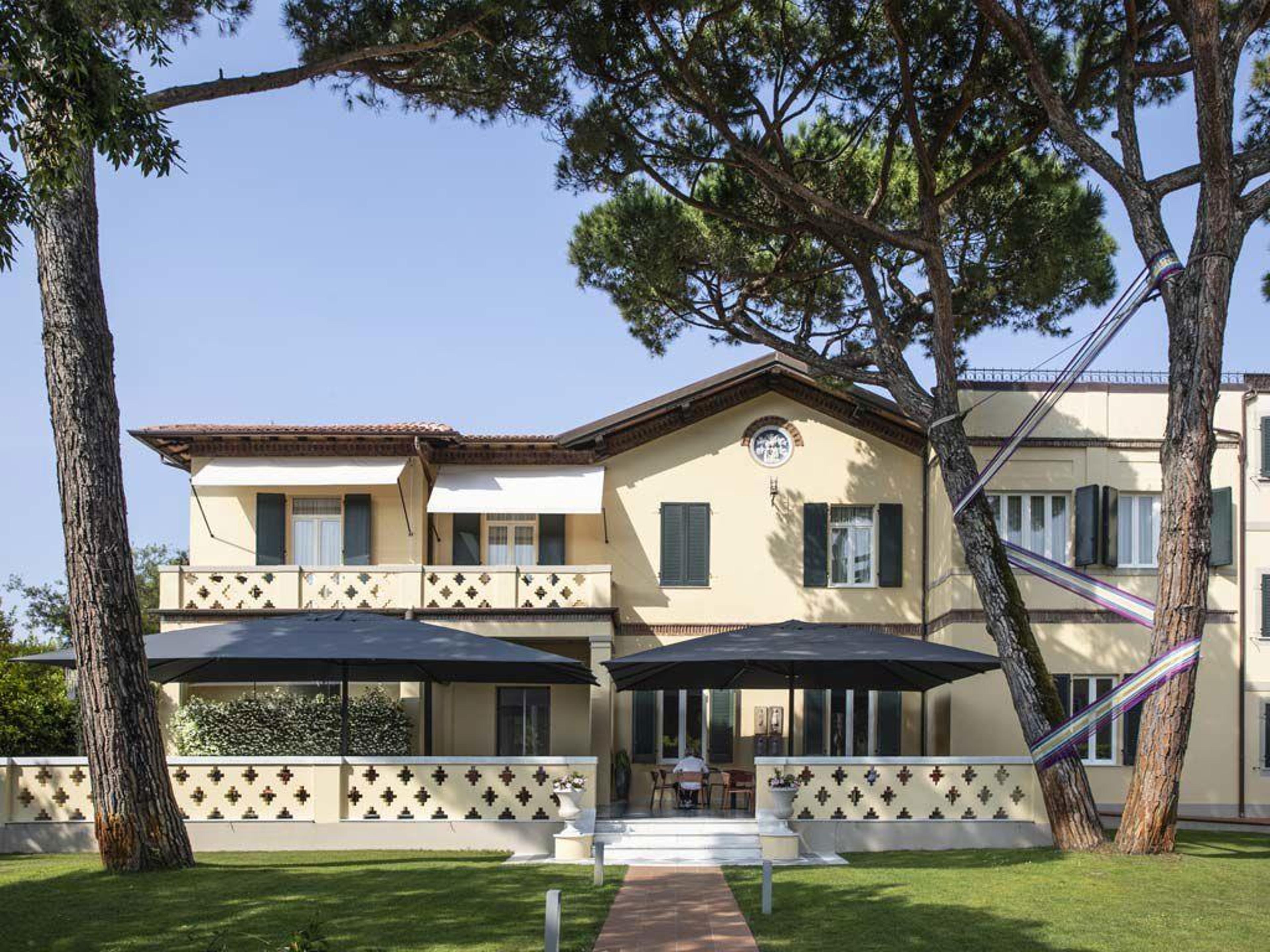 HOTEL BYRON