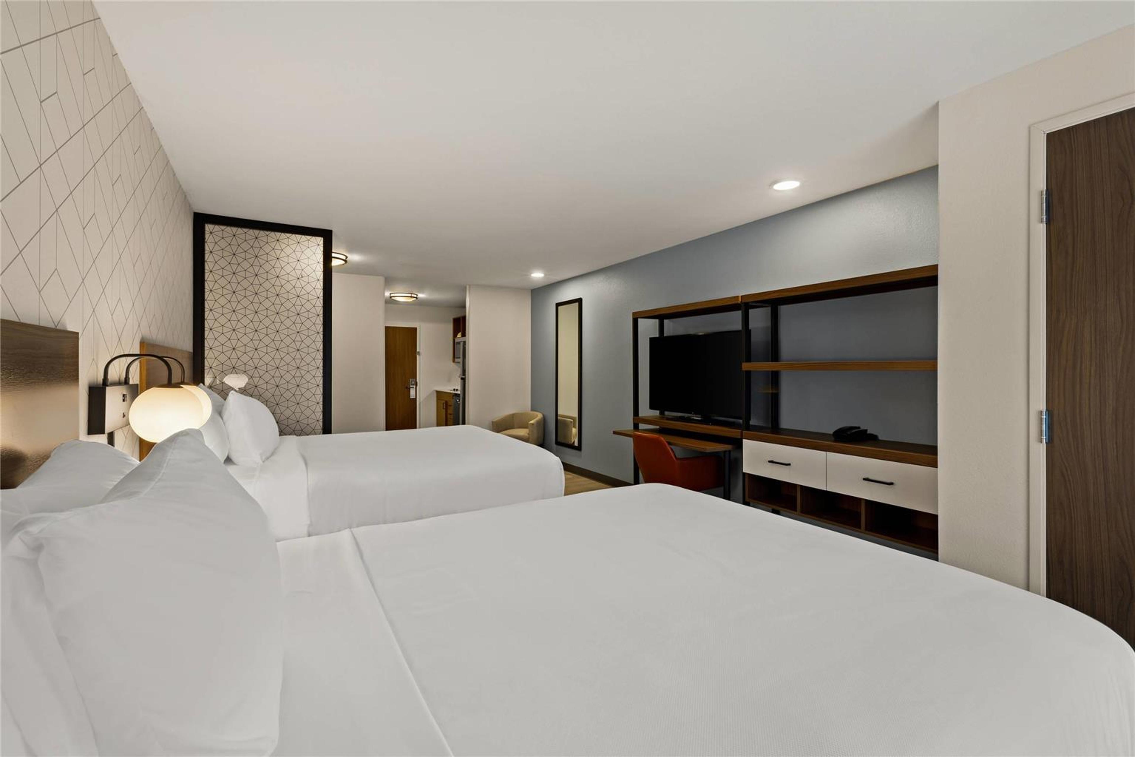 EVERHOME SUITES CLARKSVILLE FT CAMP