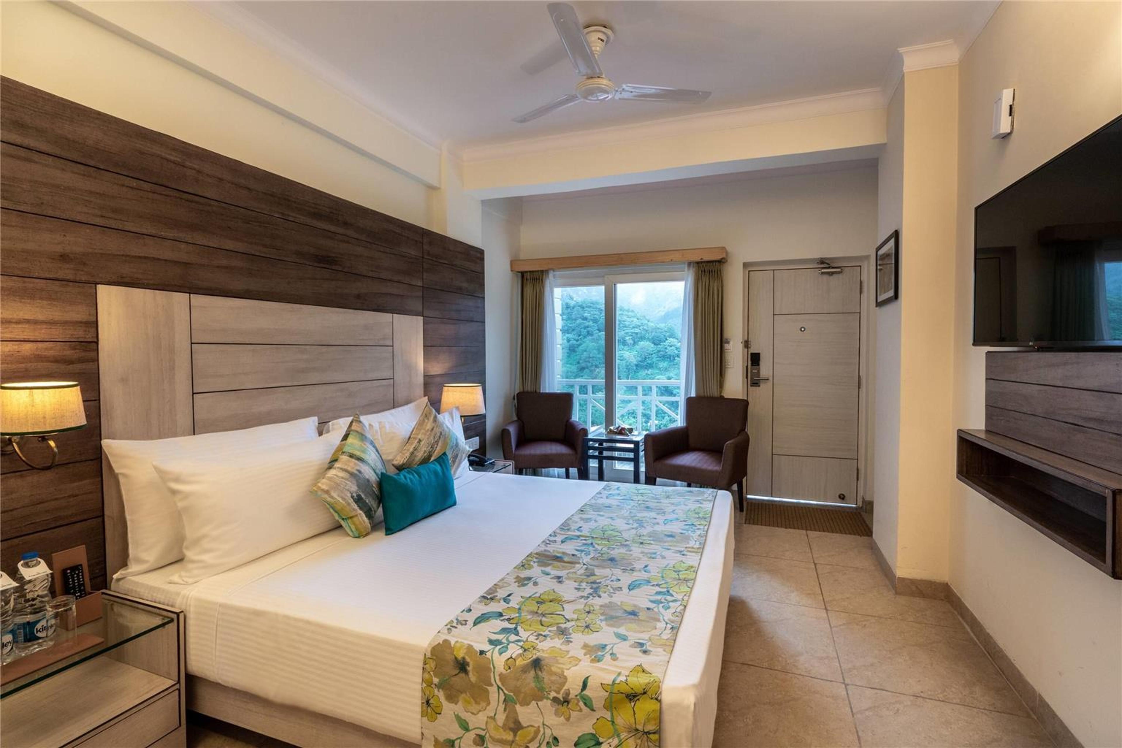 CYGNETT RESORT MOUNTAIN BREEZE