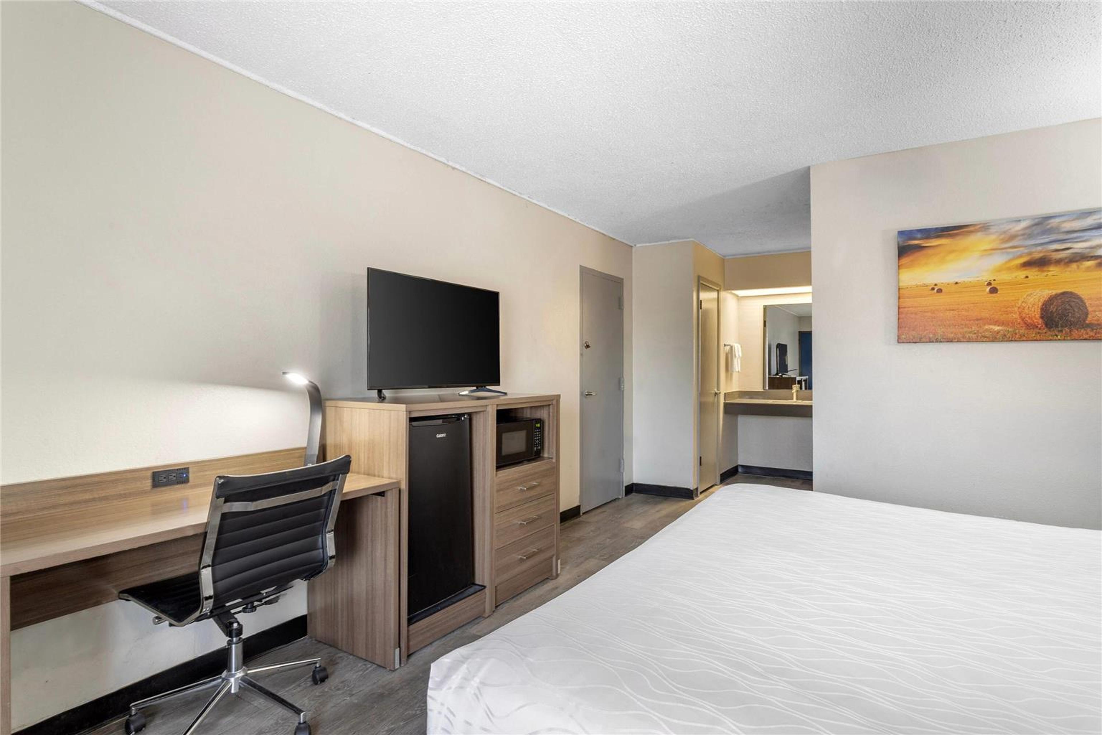 DAYS INN VICTORIA TX EAST