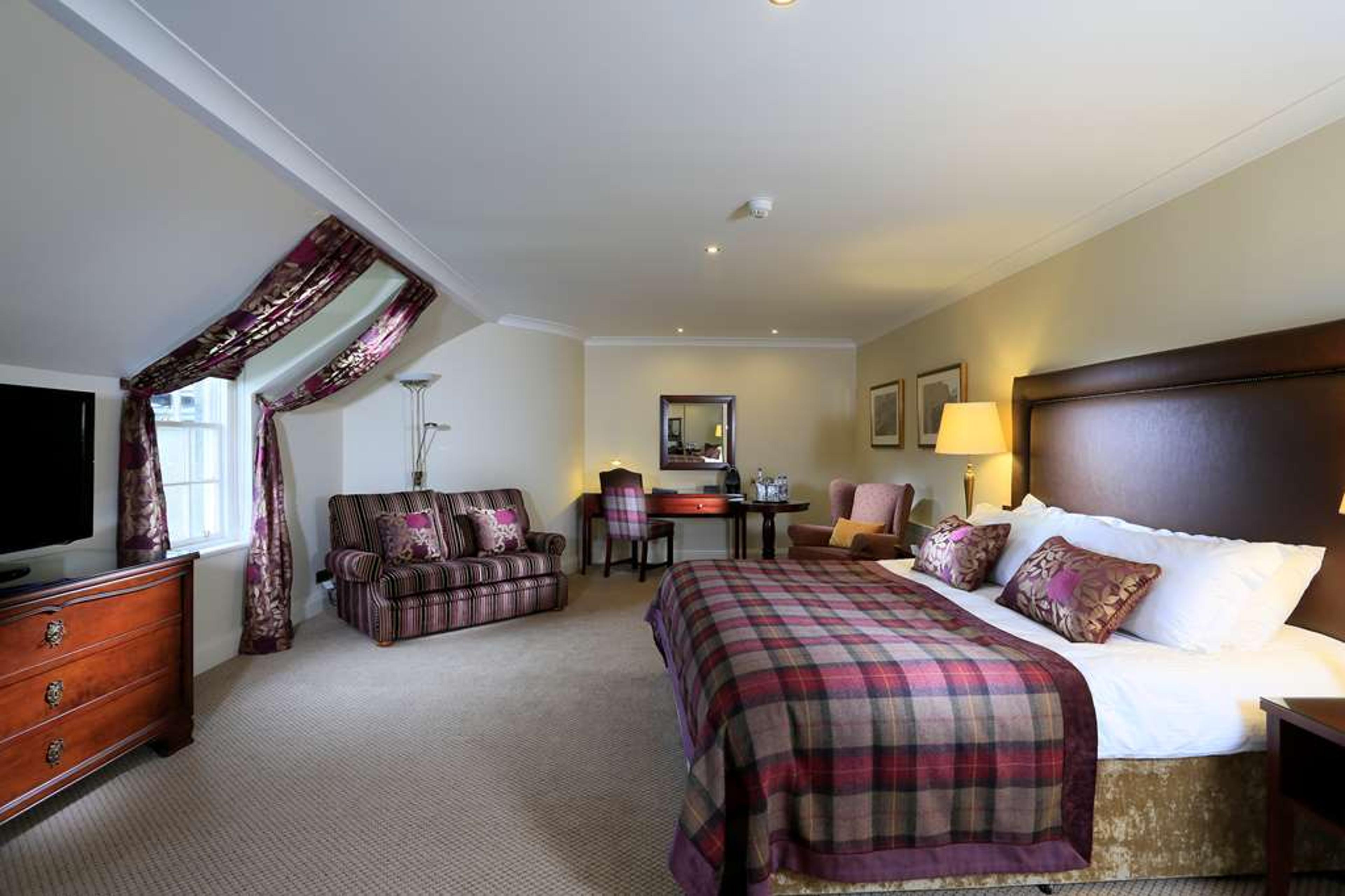 Macdonald Pittodrie House Hotel