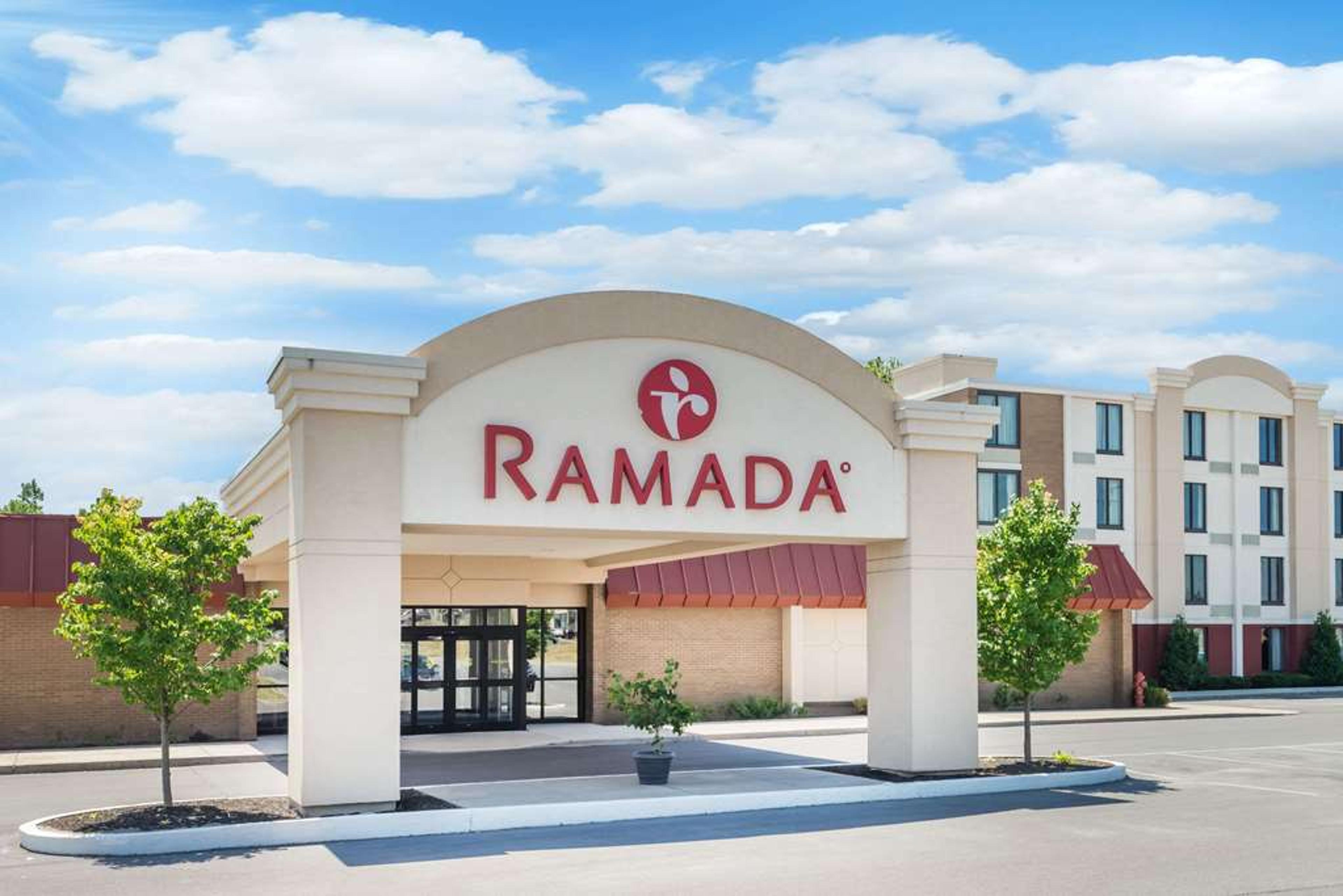 RAMADA BY WYNDHAM WATERTOWN/THOUSAN