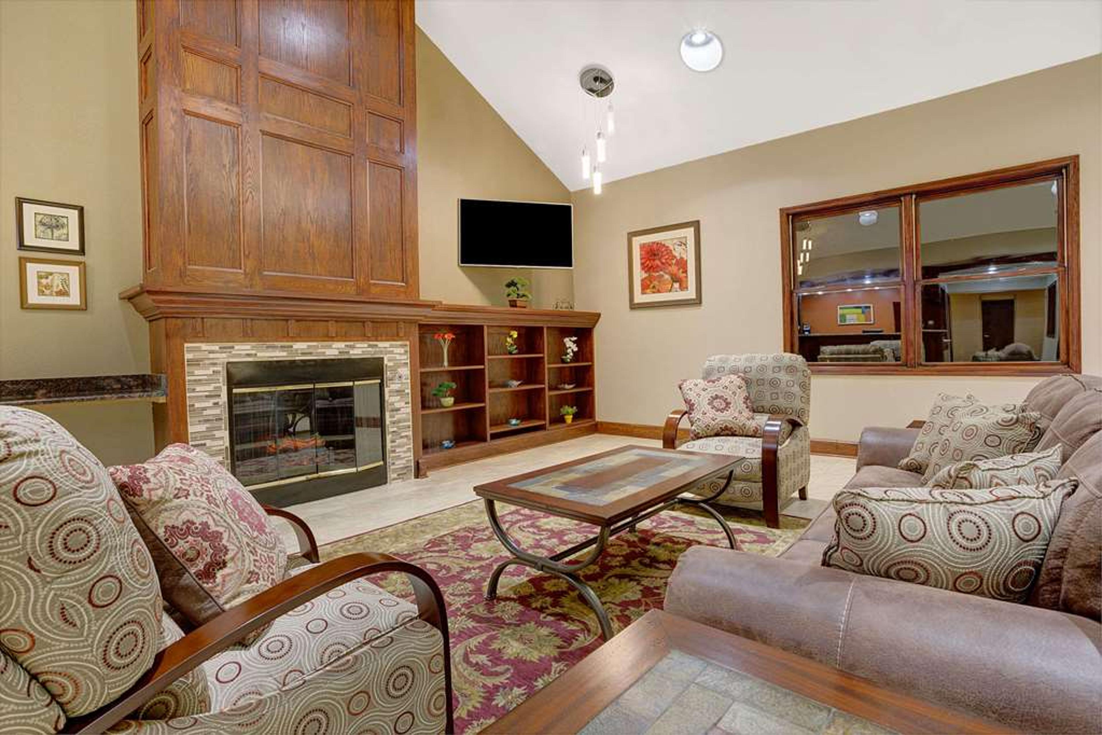 TRAVELODGE BY WYNDHAM IOWA CITY