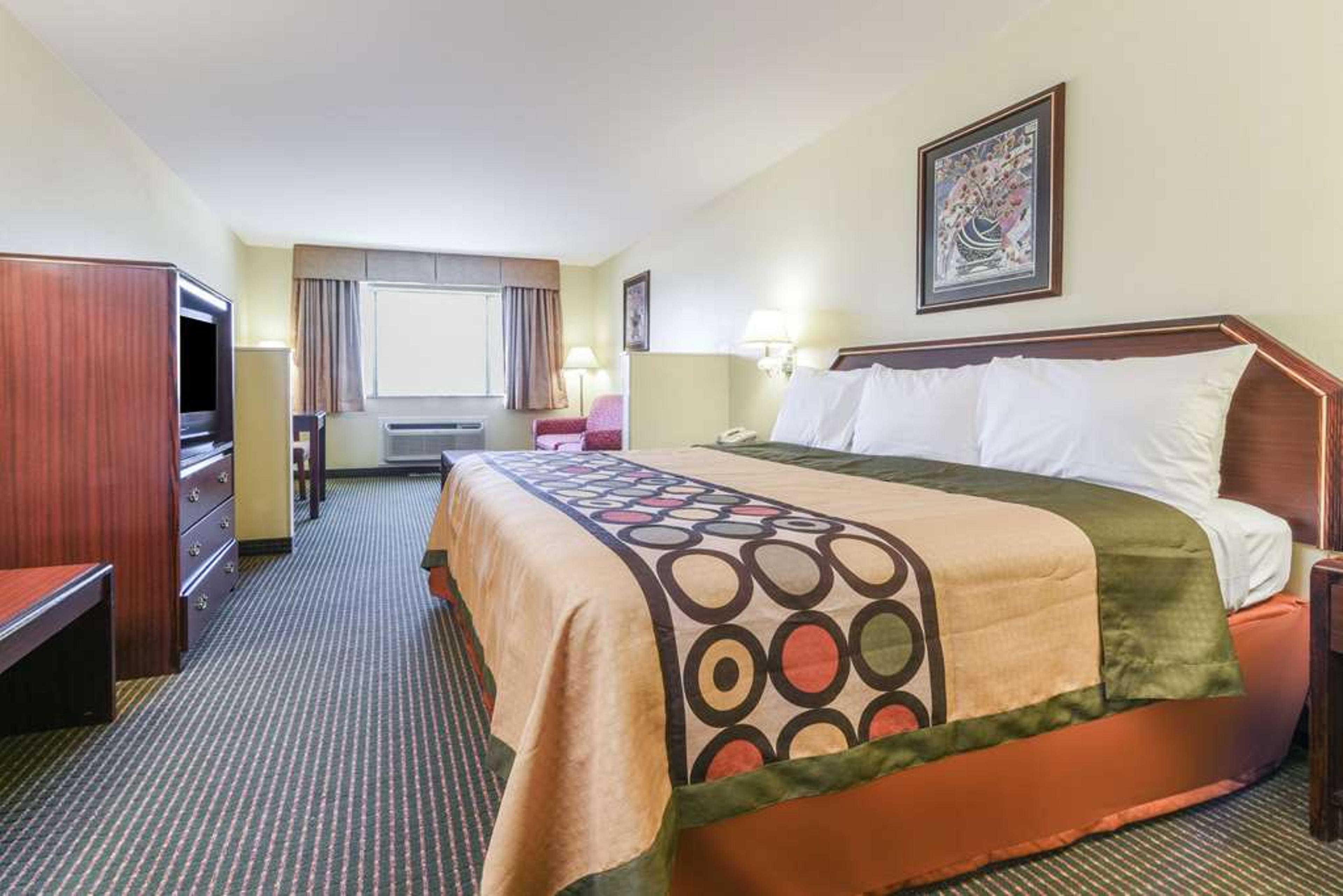 SUPER 8 BY WYNDHAM BURLESON FORT WO