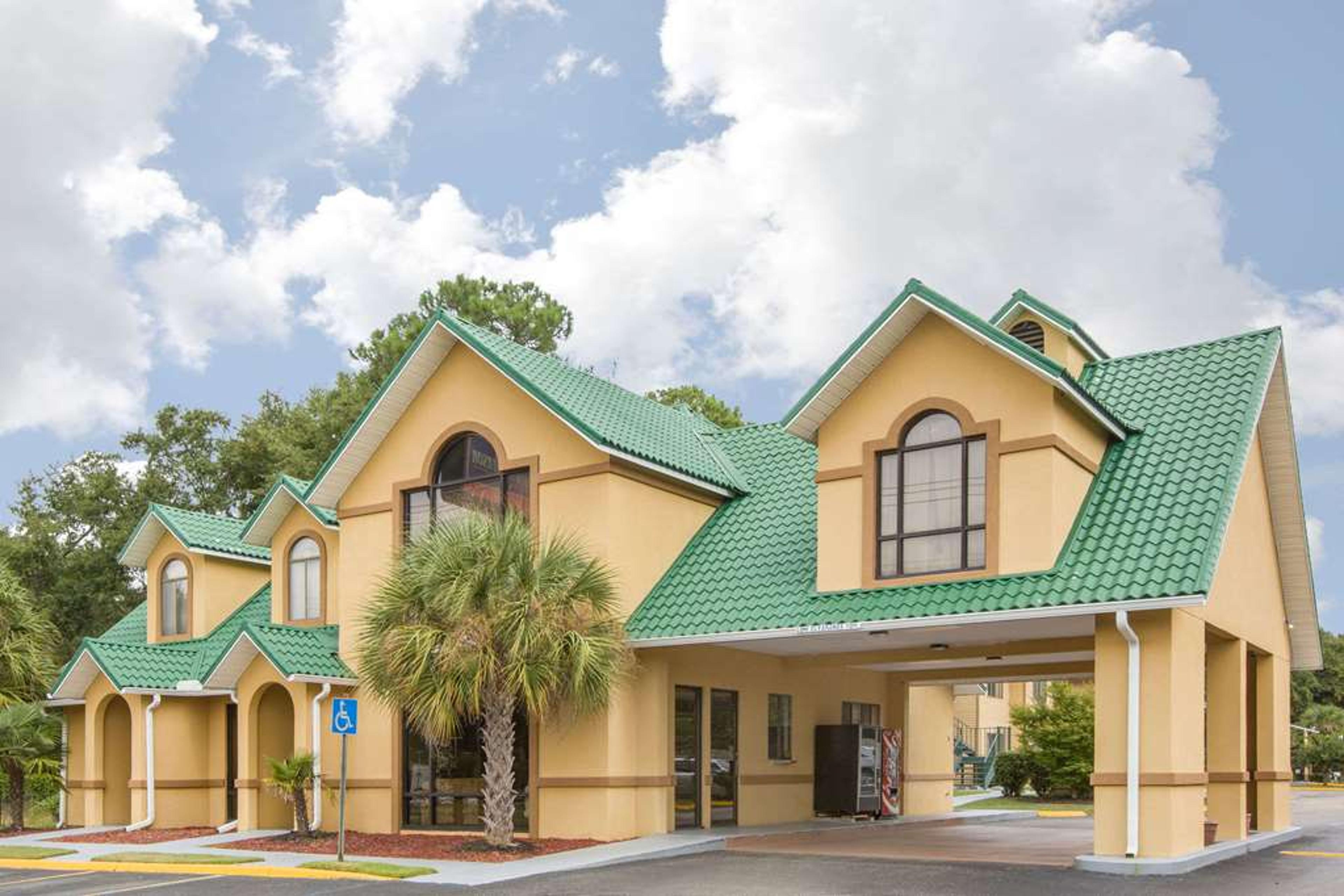 HOWARD JOHNSON BY WYNDHAM DOTHAN