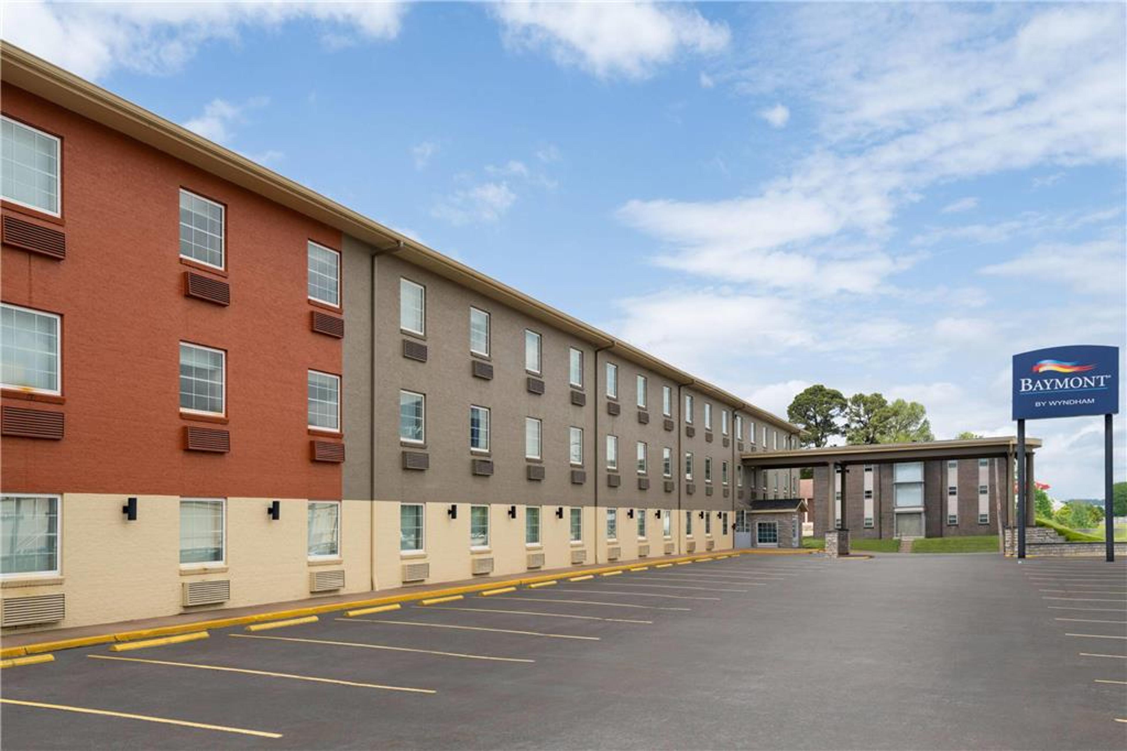 BAYMONT BY WYNDHAM, JEFFERSON CITY