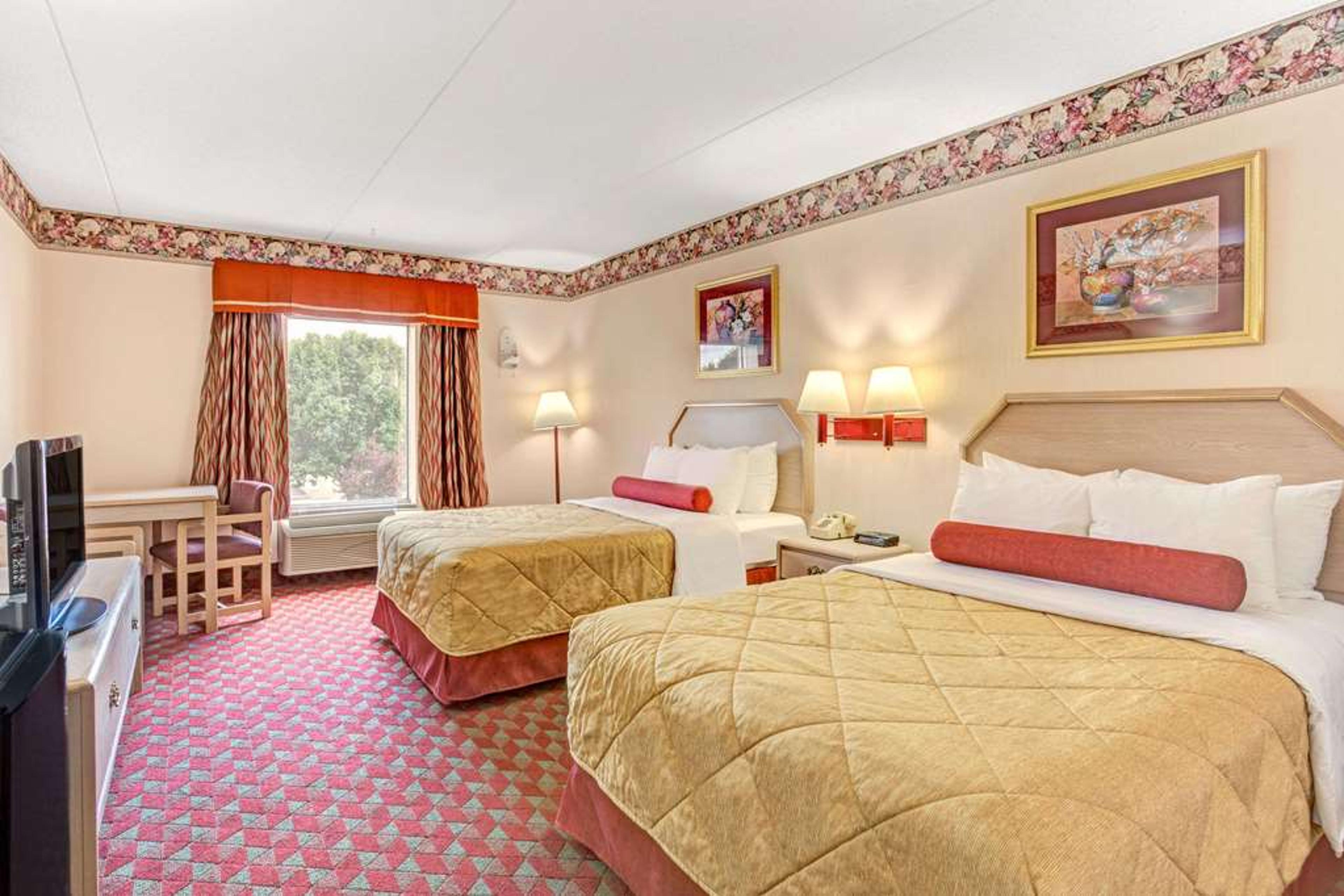 RAMADA BY WYNDHAM MURFREESBORO