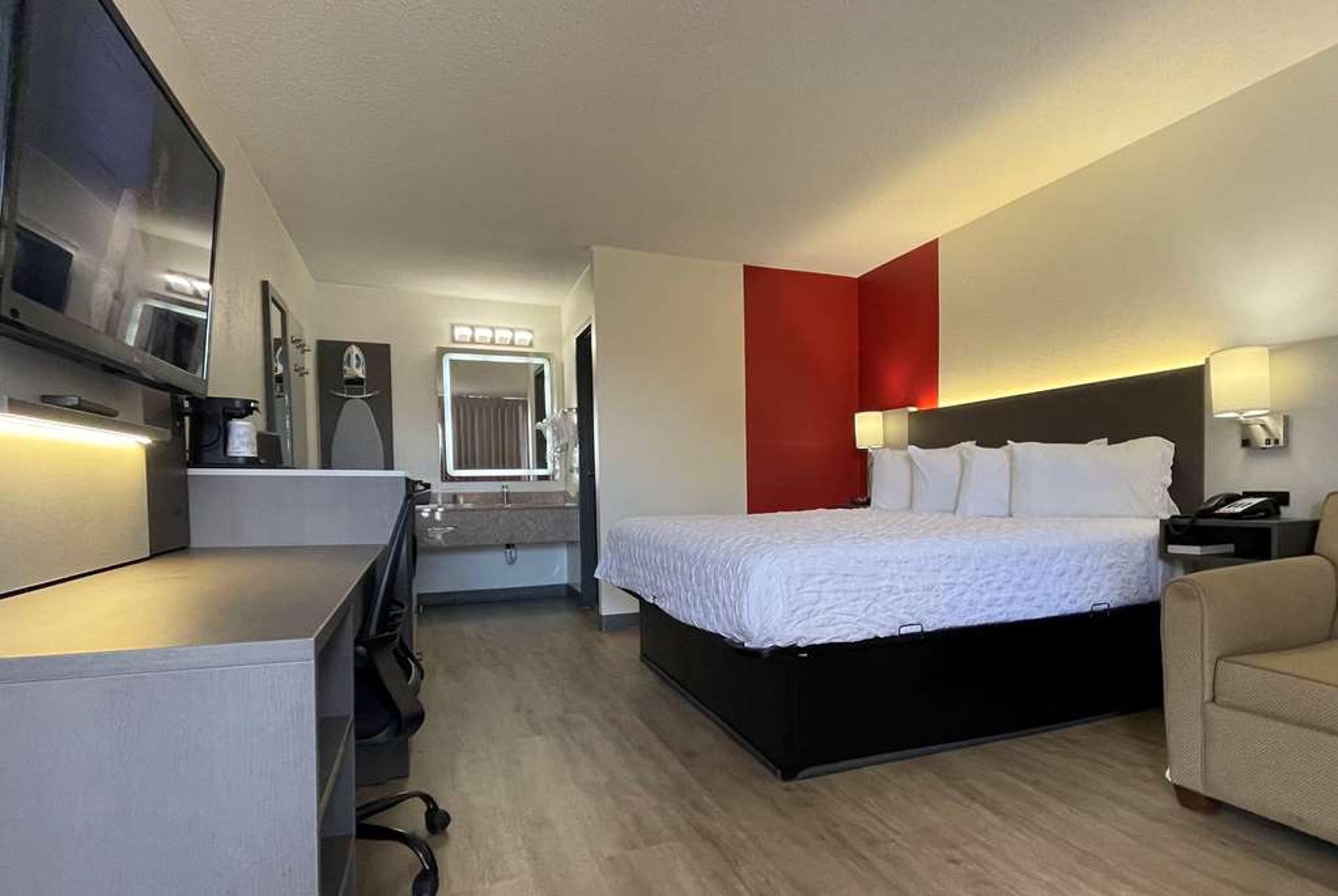 RAMADA BY WYNDHAM HARRISONBURG
