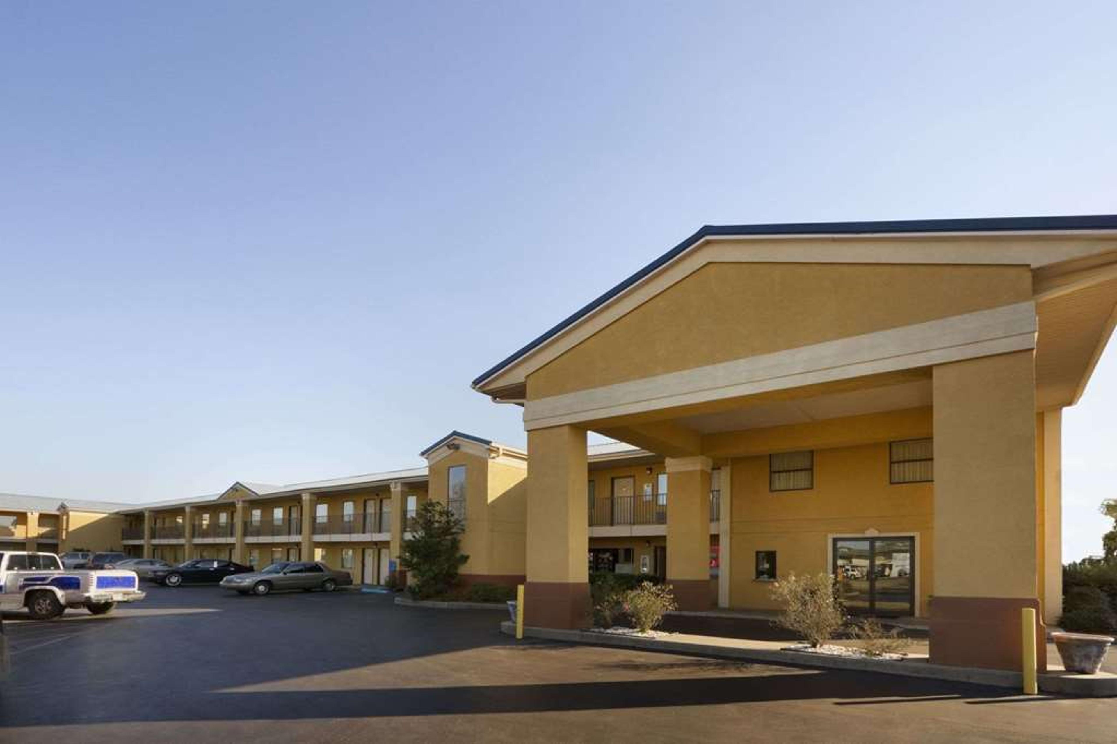 Hotel Photo 1