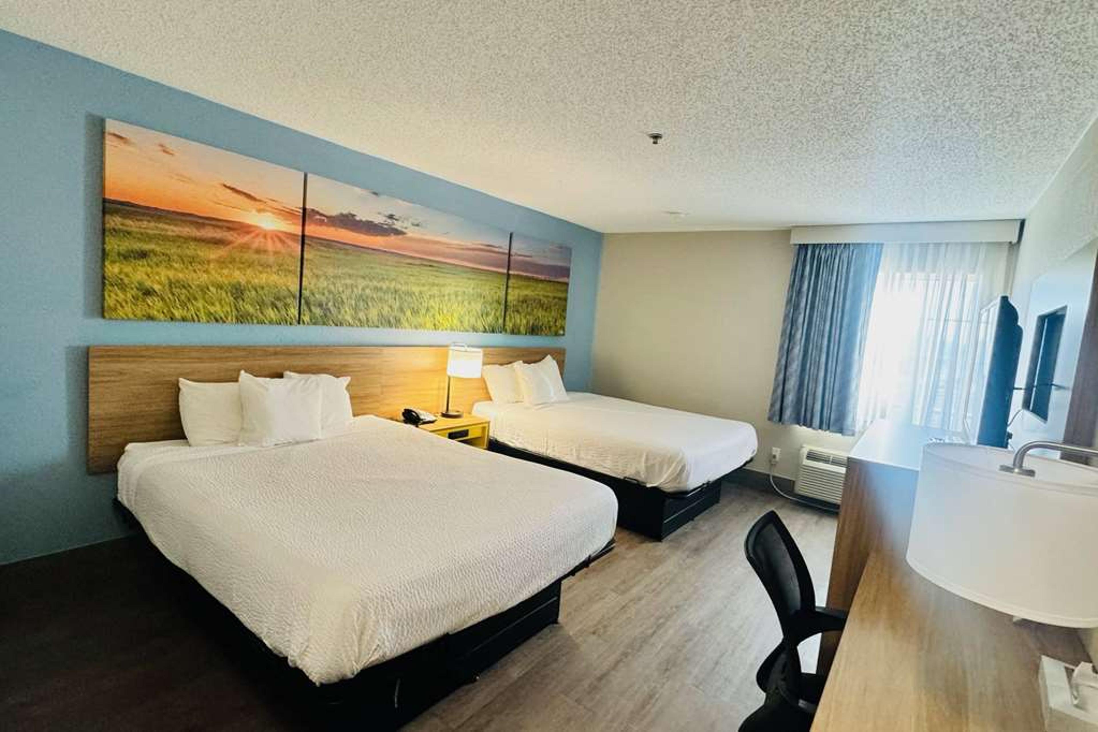 DAYS INN BY WYNDHAM, SHAWNEE