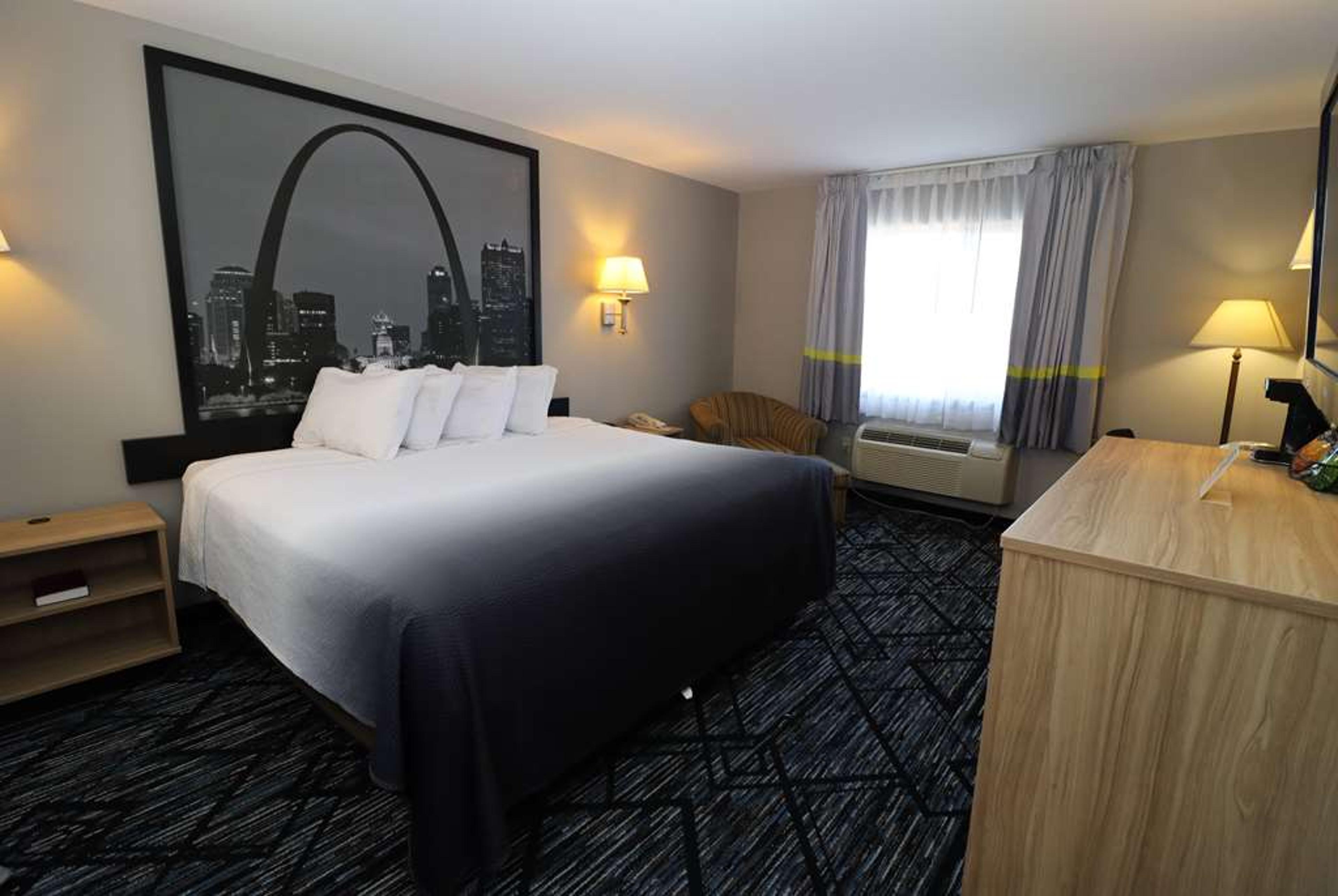 SUPER 8 BY WYNDHAM PERRYVILLE