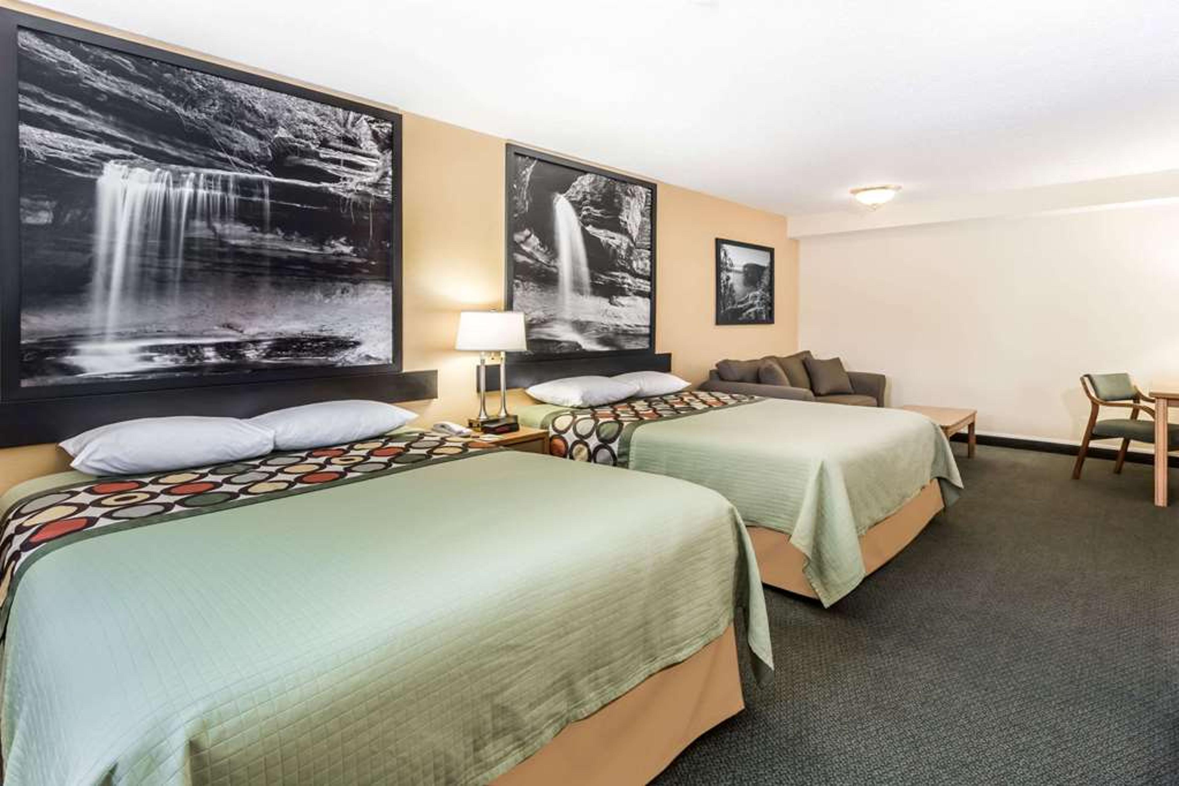 SUPER 8 BY WYNDHAM, OTTAWA STARVED