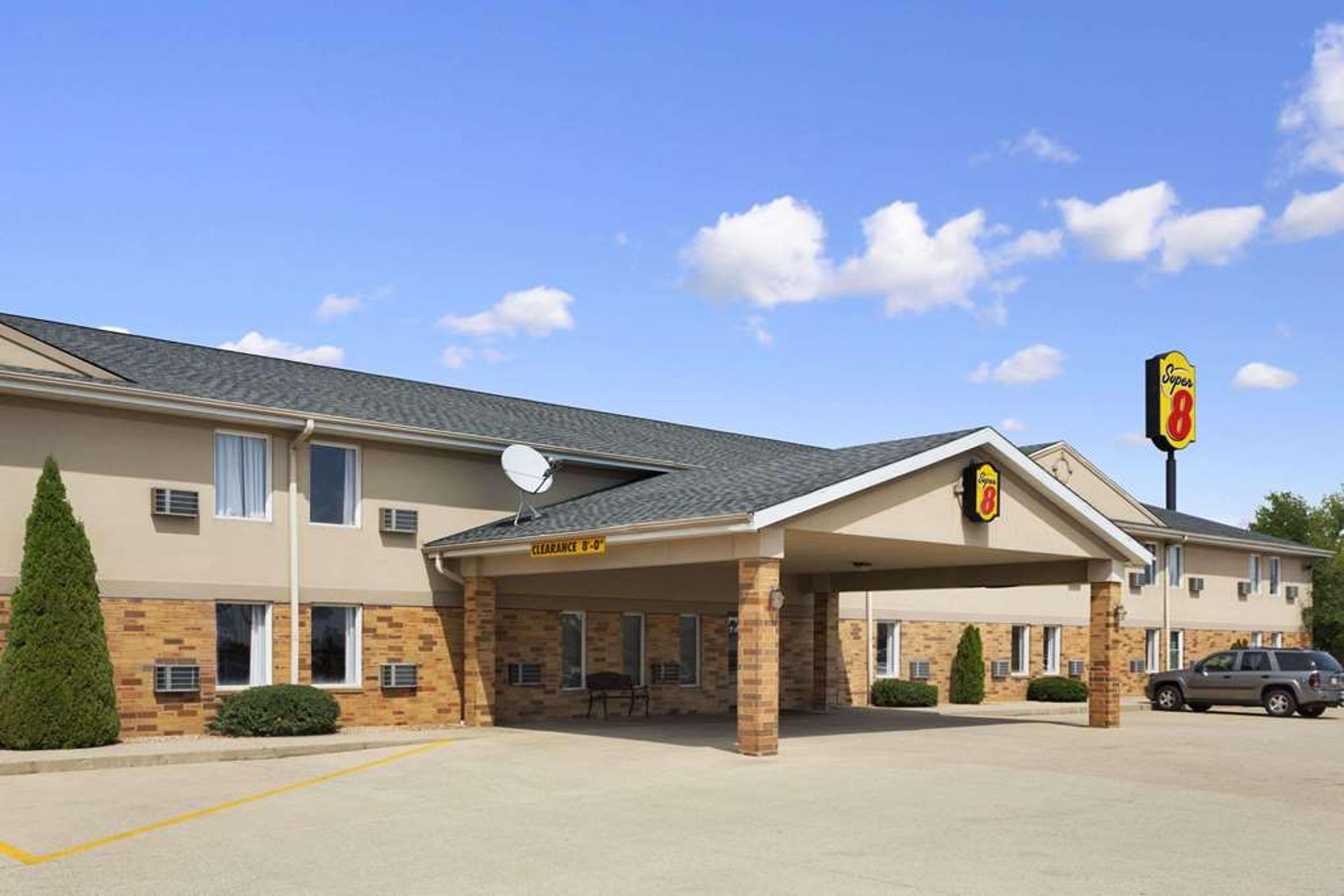 SUPER 8 BY WYNDHAM MATTOON
