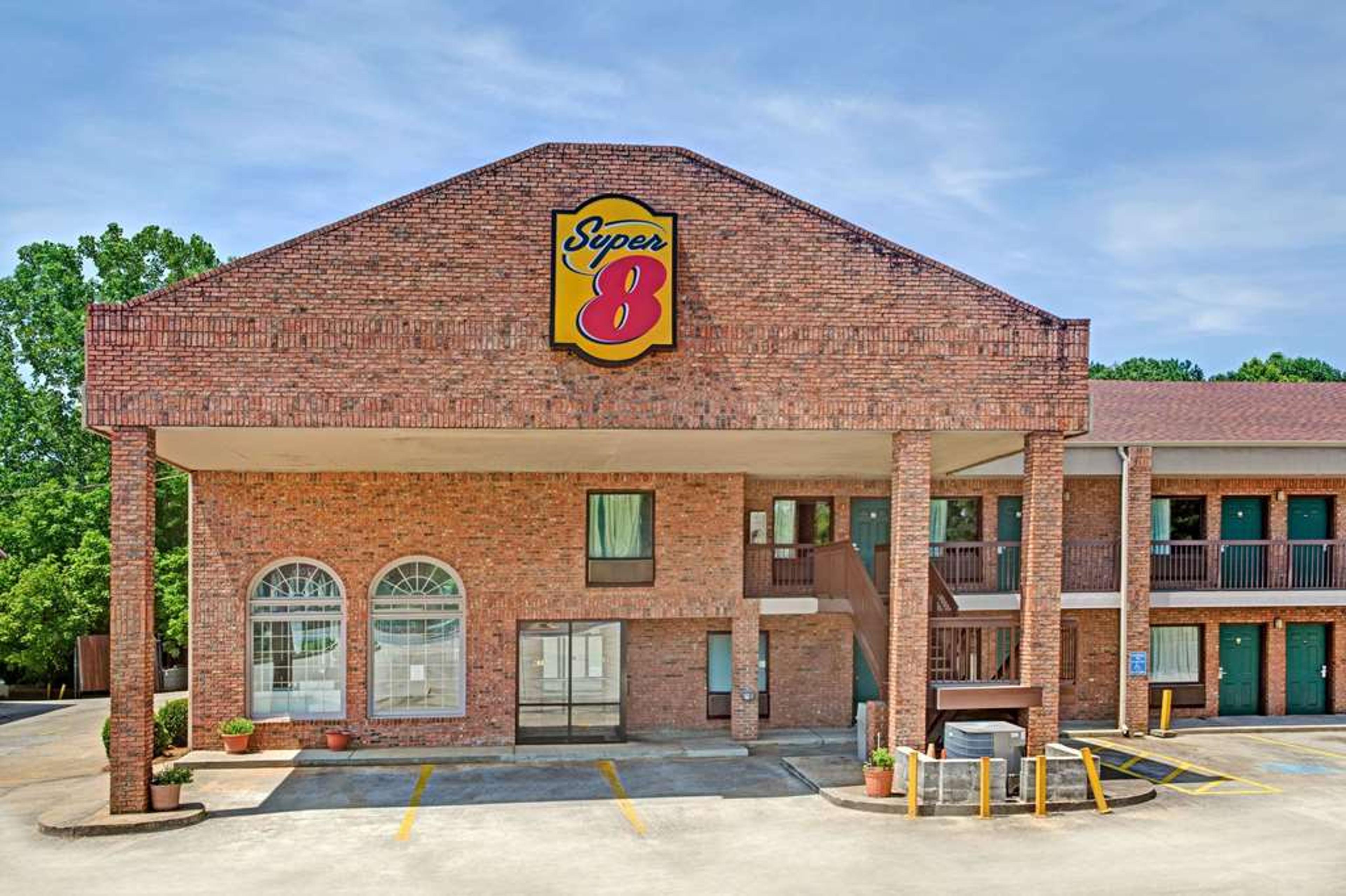 SUPER 8 BY WYNDHAM MARIETTA/WEST/AT